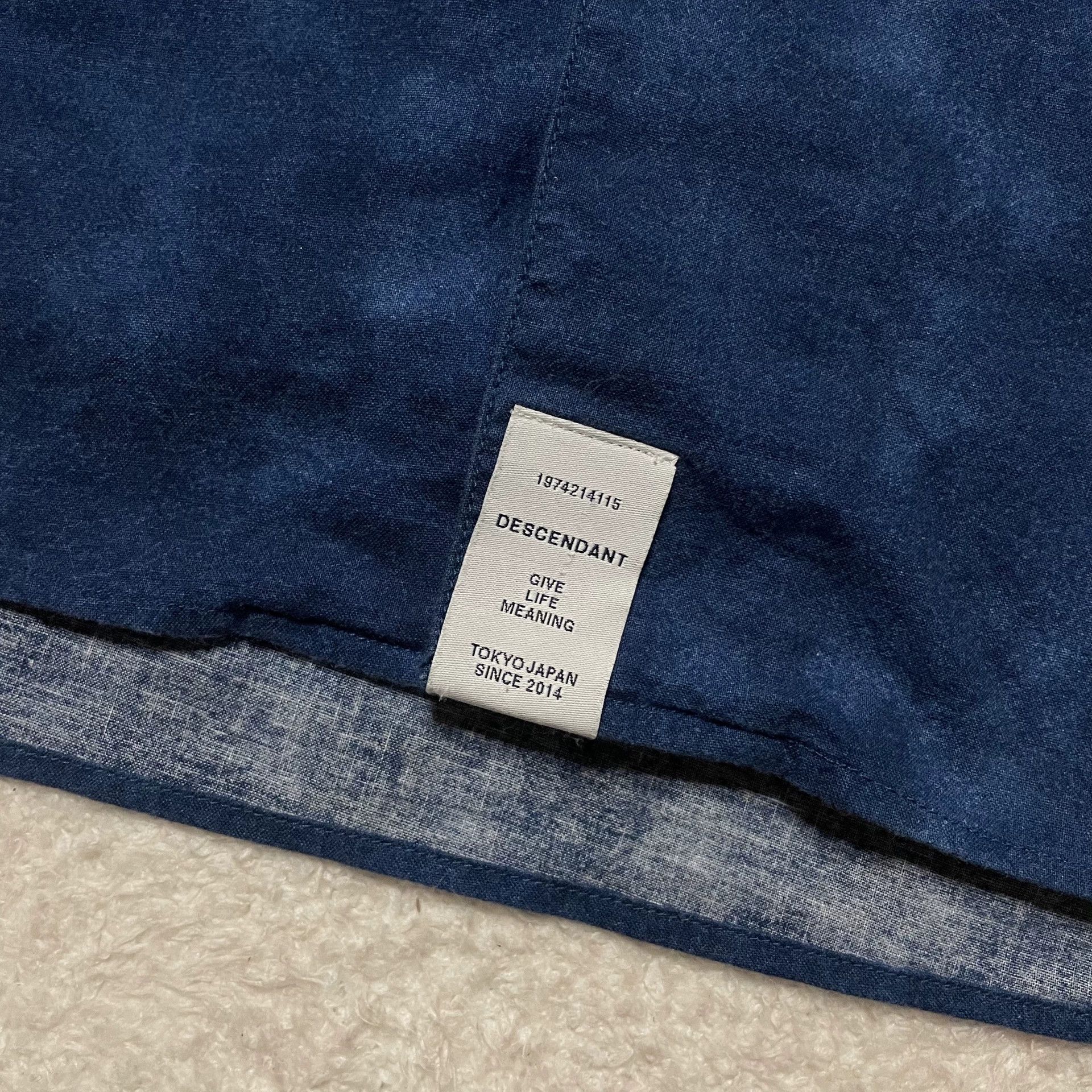 Descendant Multi Shirt L Men Size US L / EU 52-54 / 3 - 7 Thumbnail