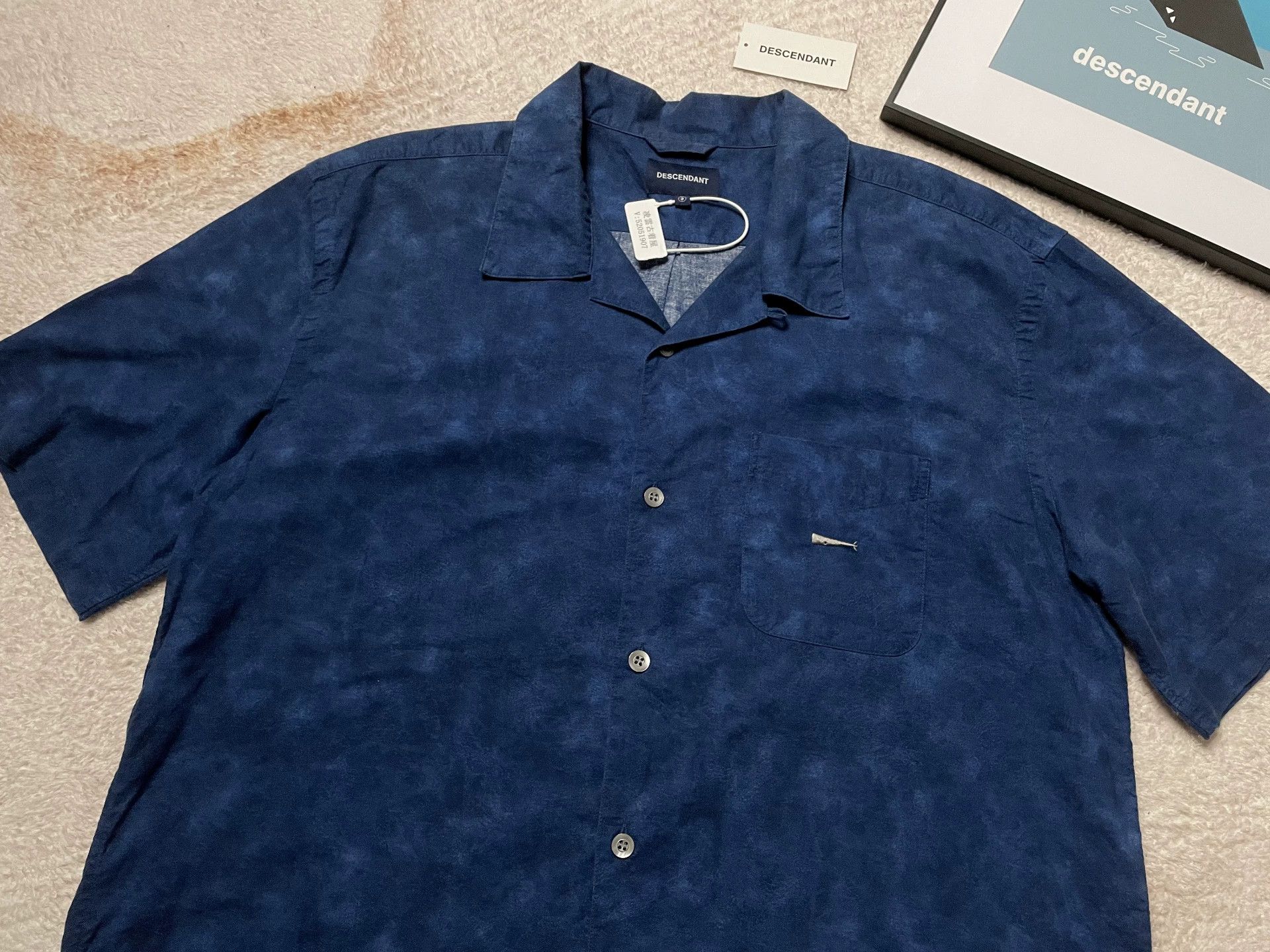 Descendant Multi Shirt L Men Size US L / EU 52-54 / 3 - 3 Thumbnail