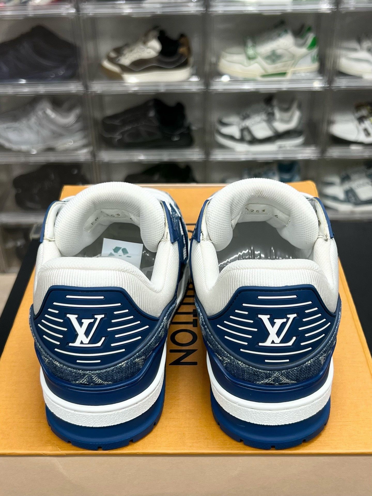 Louis Vuitton Louis Vuitton Blue Denim Designer Size US 30 / EU 46 - 7 Thumbnail