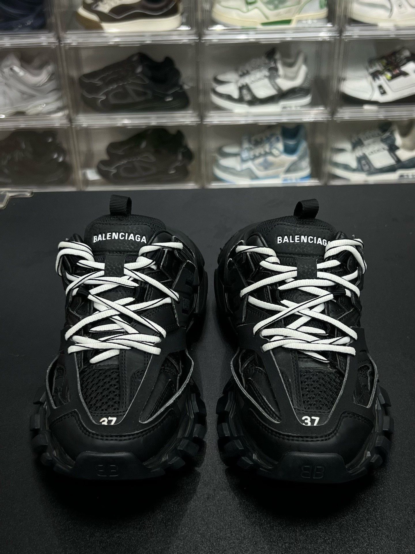 Balenciaga Balenciaga Black Designer Casual Size US S / EU 44-46 / 1 - 2 Thumbnail
