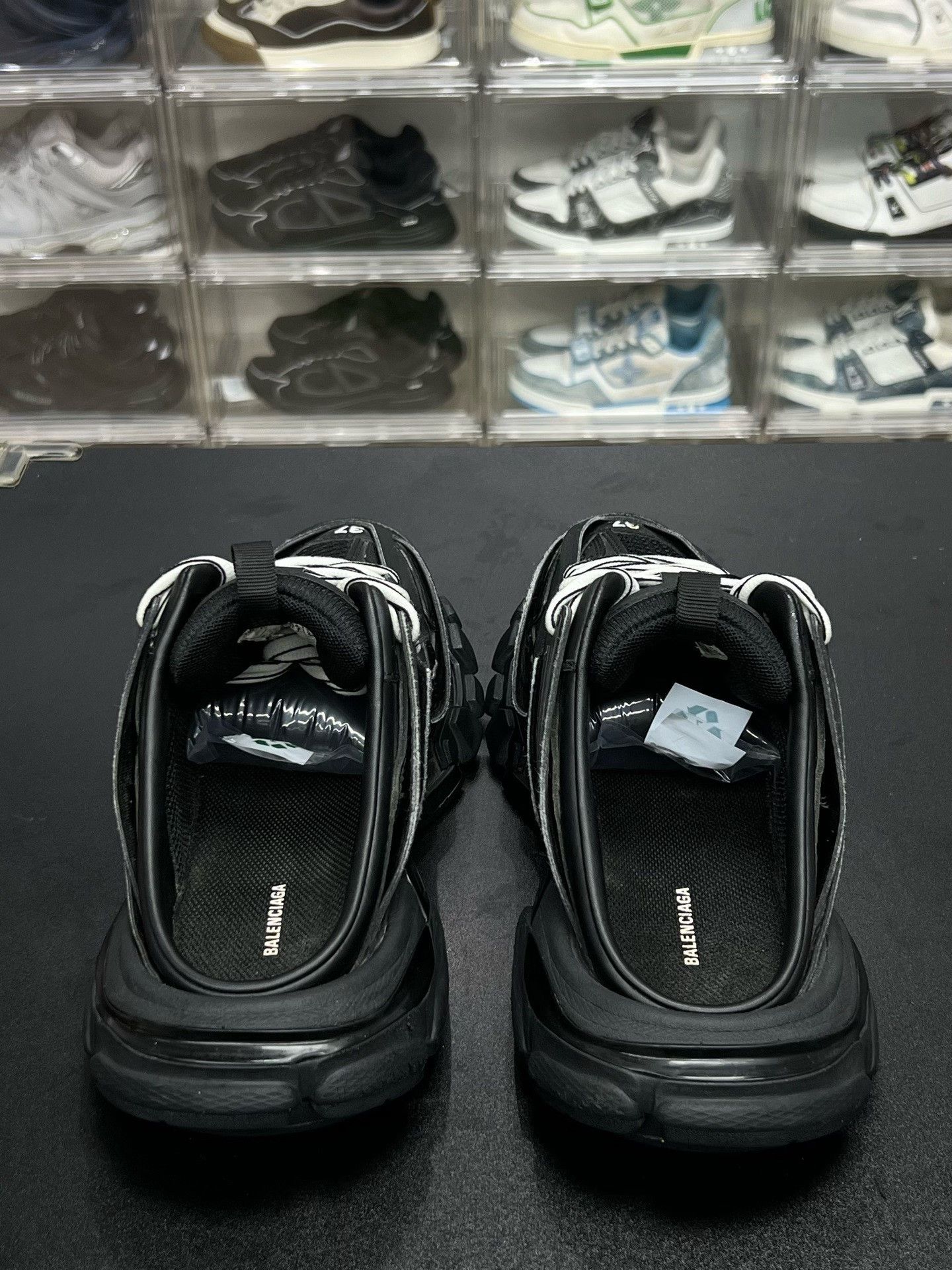 Balenciaga Balenciaga Black Designer Casual Size US S / EU 44-46 / 1 - 7 Thumbnail