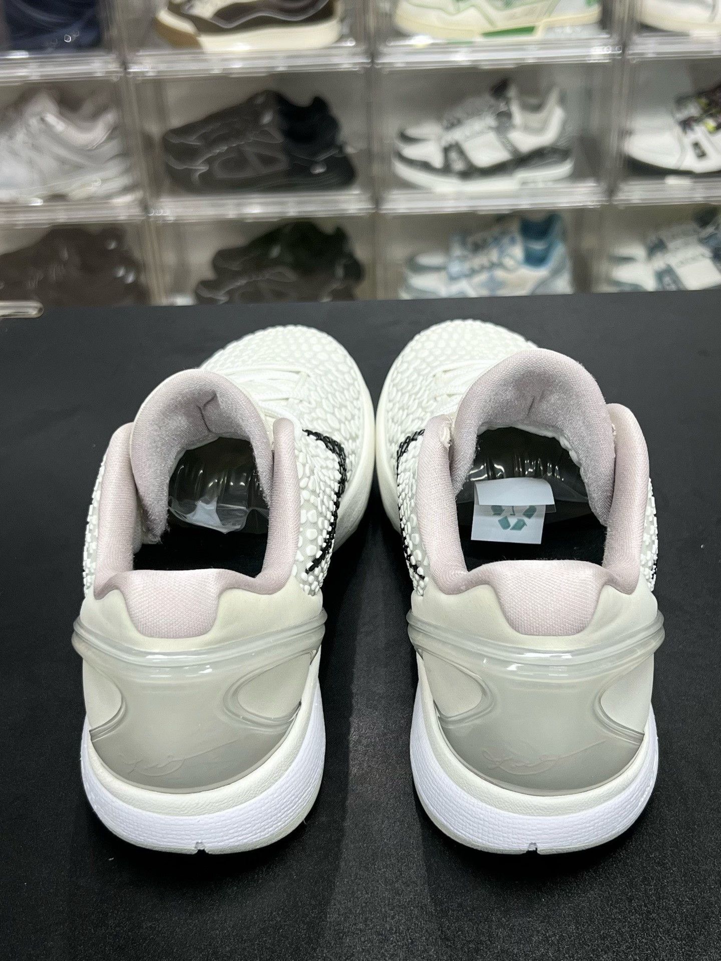 Nike Nike White Designer Casual Streetwear Size US S / EU 44-46 / 1 - 7 Thumbnail