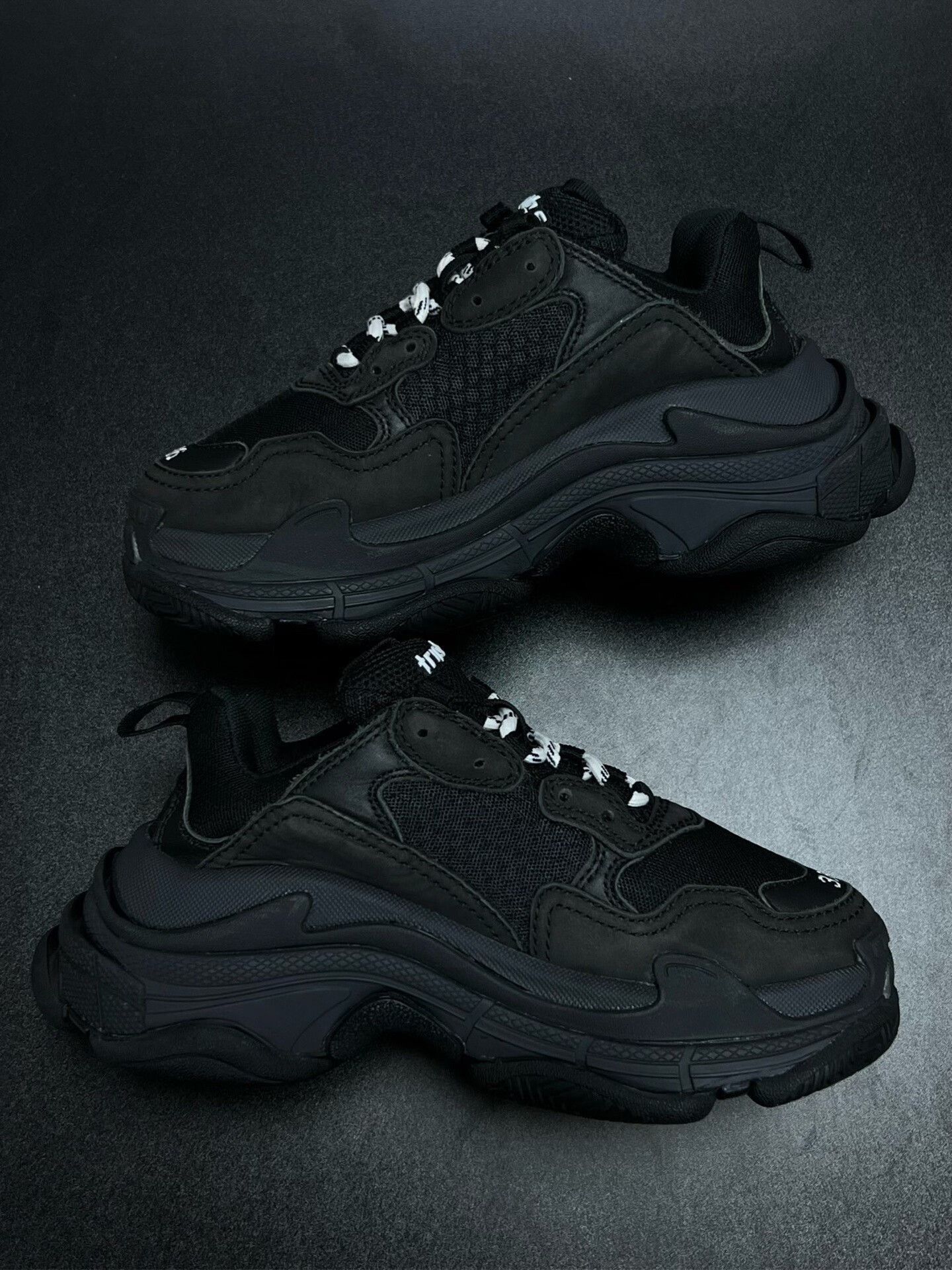 Balenciaga Balenciaga Black Designer Casual Size US S / EU 44-46 / 1 - 6 Thumbnail