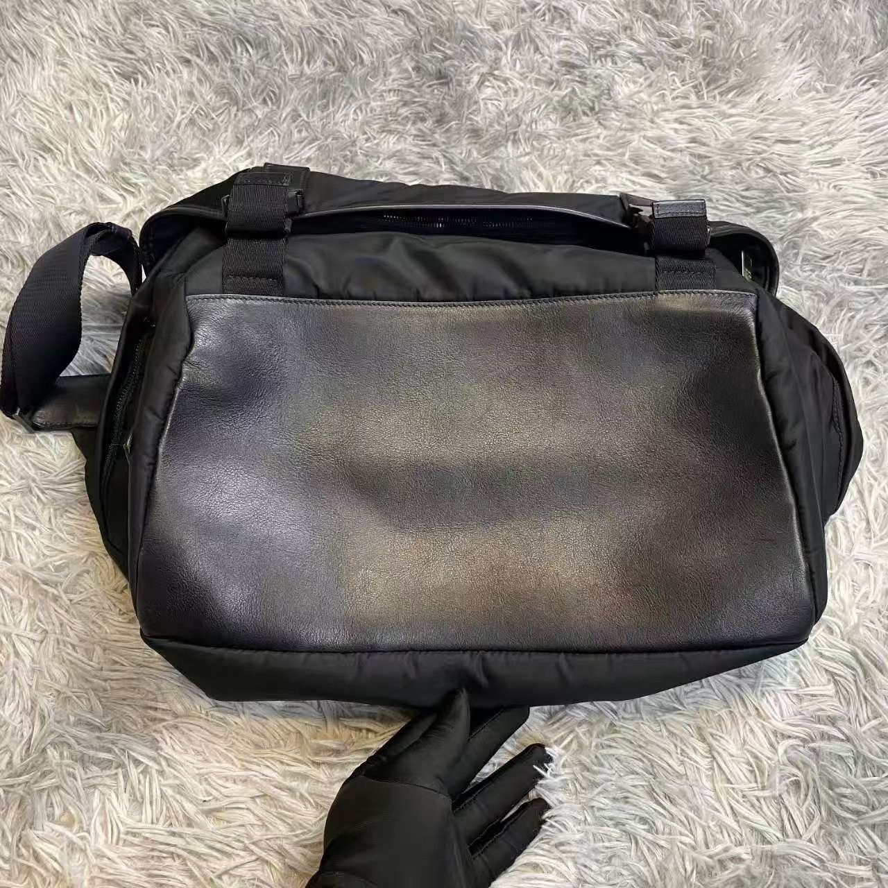 Prada Prada Shoulder Bag Designer Casual Size ONE SIZE - 4 Thumbnail