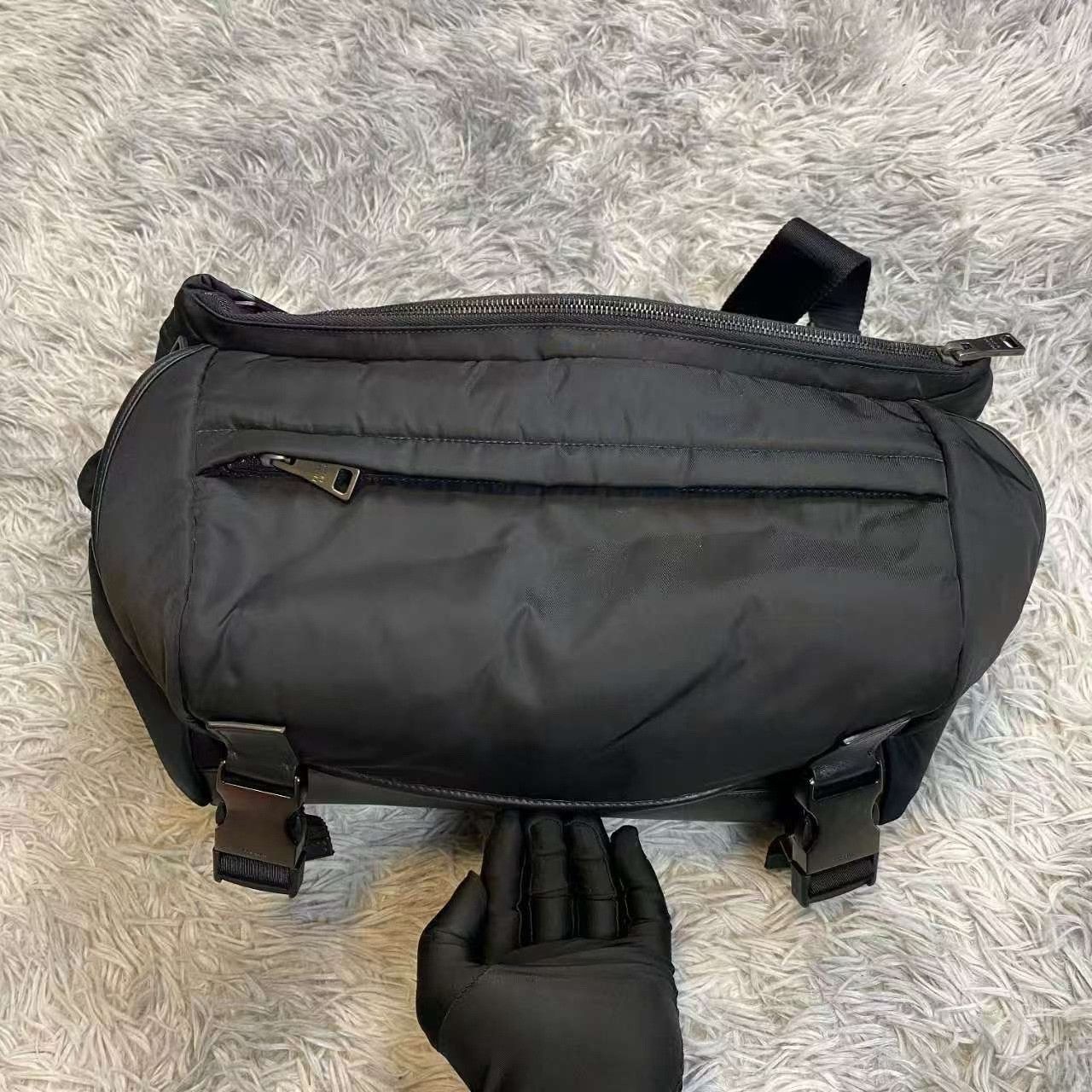 Prada Prada Shoulder Bag Designer Casual Size ONE SIZE - 6 Thumbnail