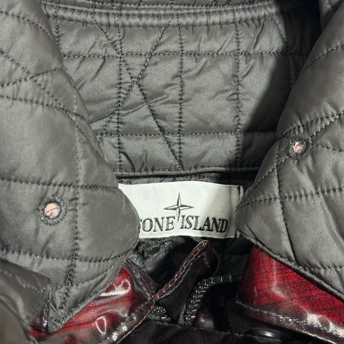 Stone Island Stone Island Red Designer Casual Size US L / EU 52-54 / 3 - 6 Thumbnail