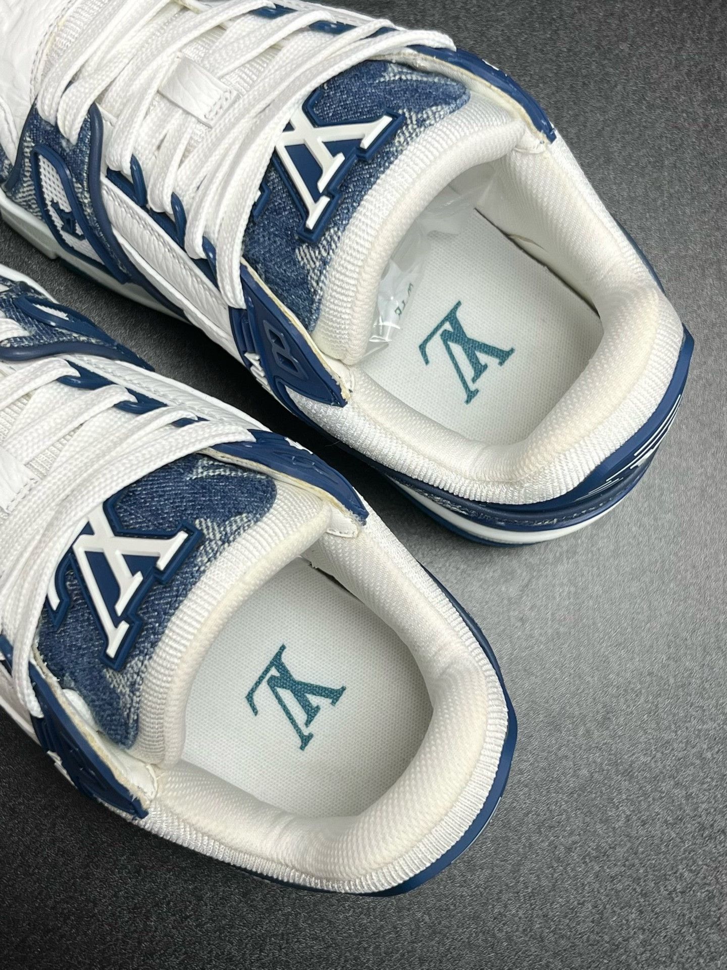 Louis Vuitton Louis Vuitton Blue Denim Designer Size US 36 / EU 52 - 4 Thumbnail