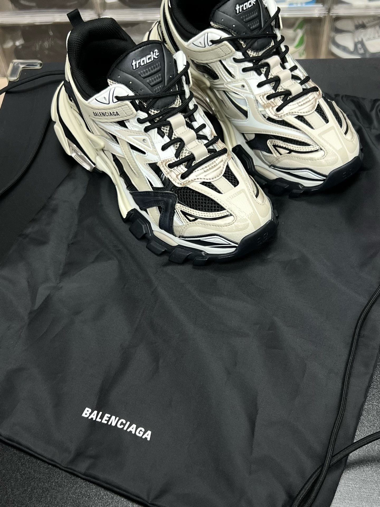 Balenciaga Balenciaga Brown Designer Casual Size US M / EU 48-50 / 2 - 9 Thumbnail