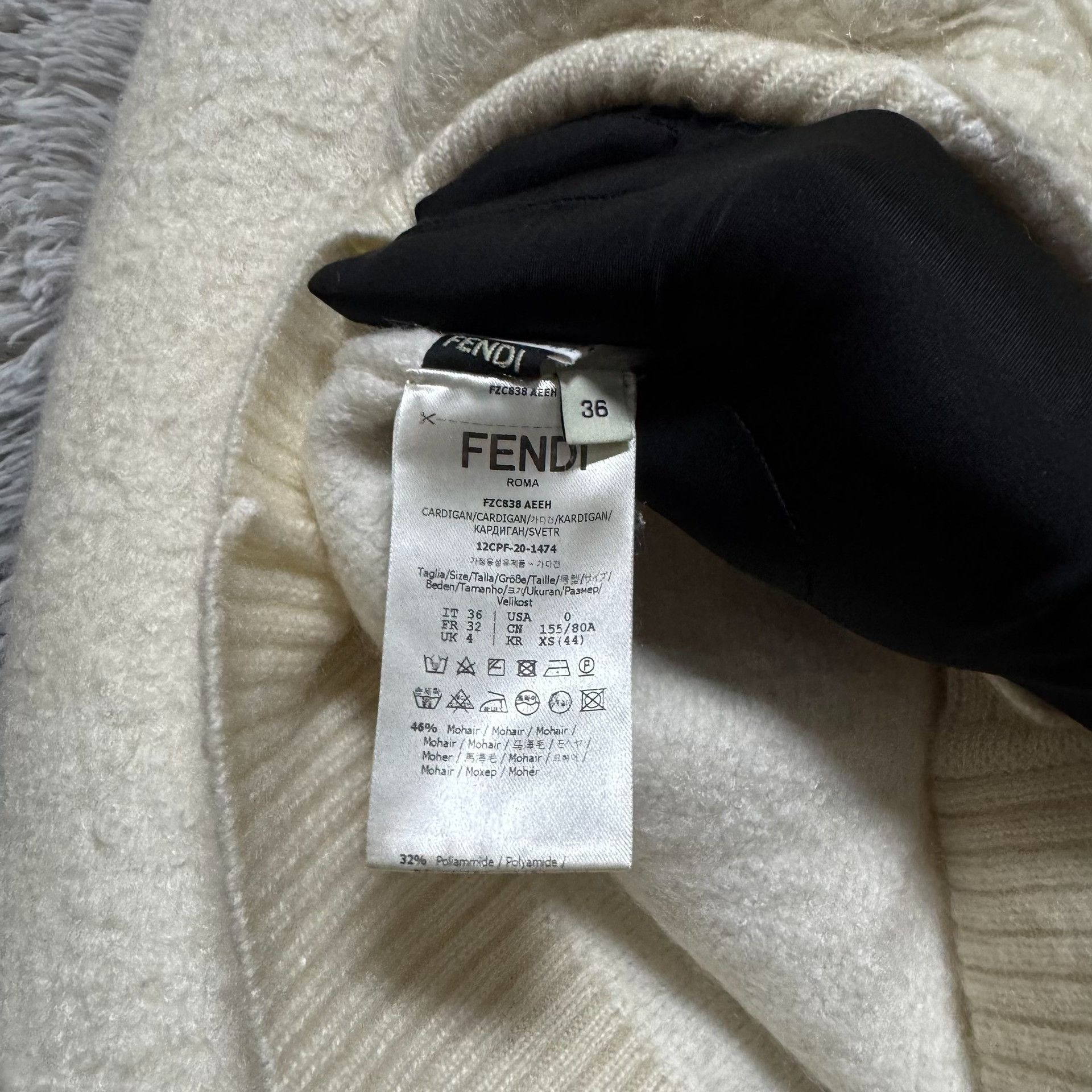 Fendi Fendi White Cardigan Designer Casual Size US S / EU 44-46 / 1 - 6 Thumbnail
