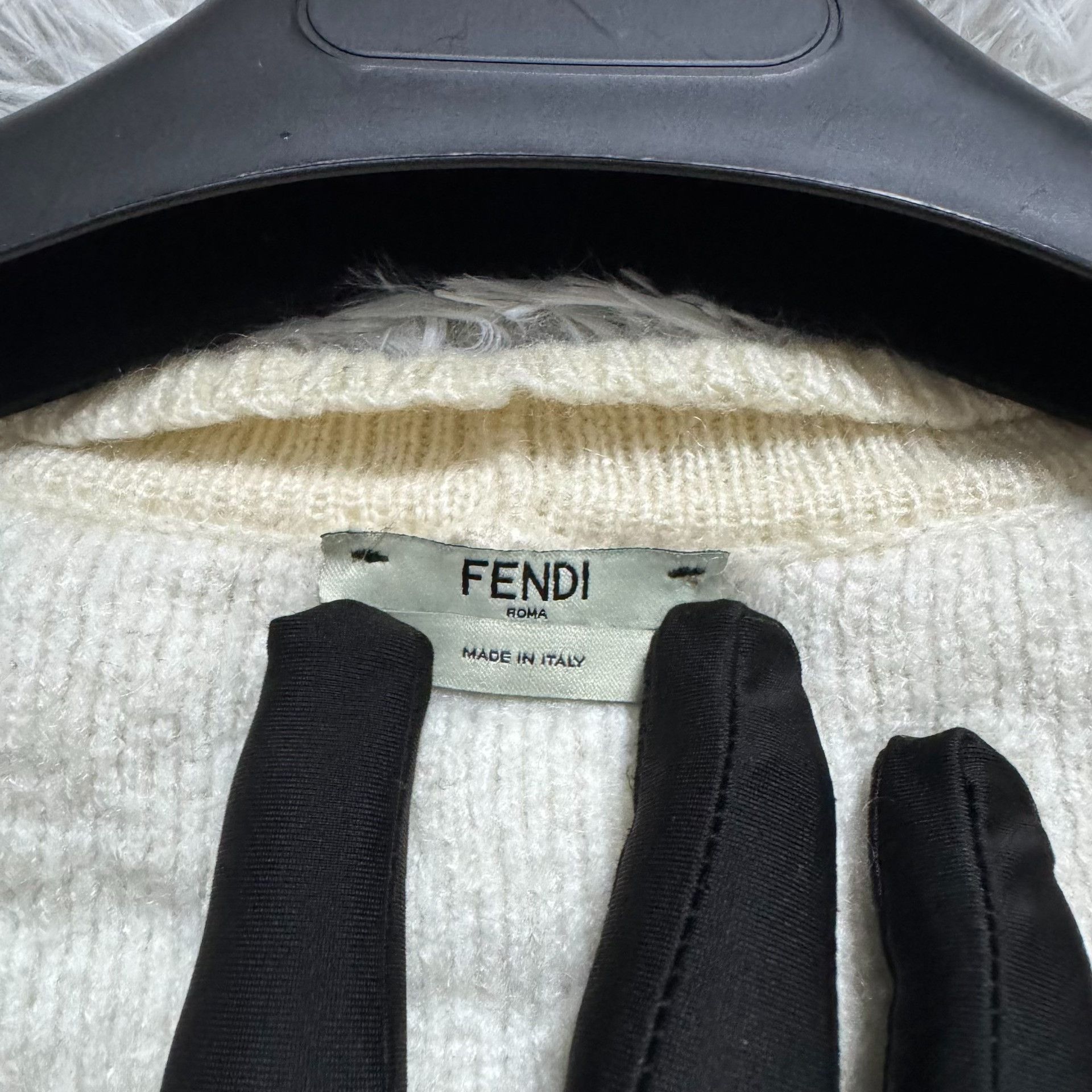 Fendi Fendi White Cardigan Designer Casual Size US S / EU 44-46 / 1 - 5 Thumbnail