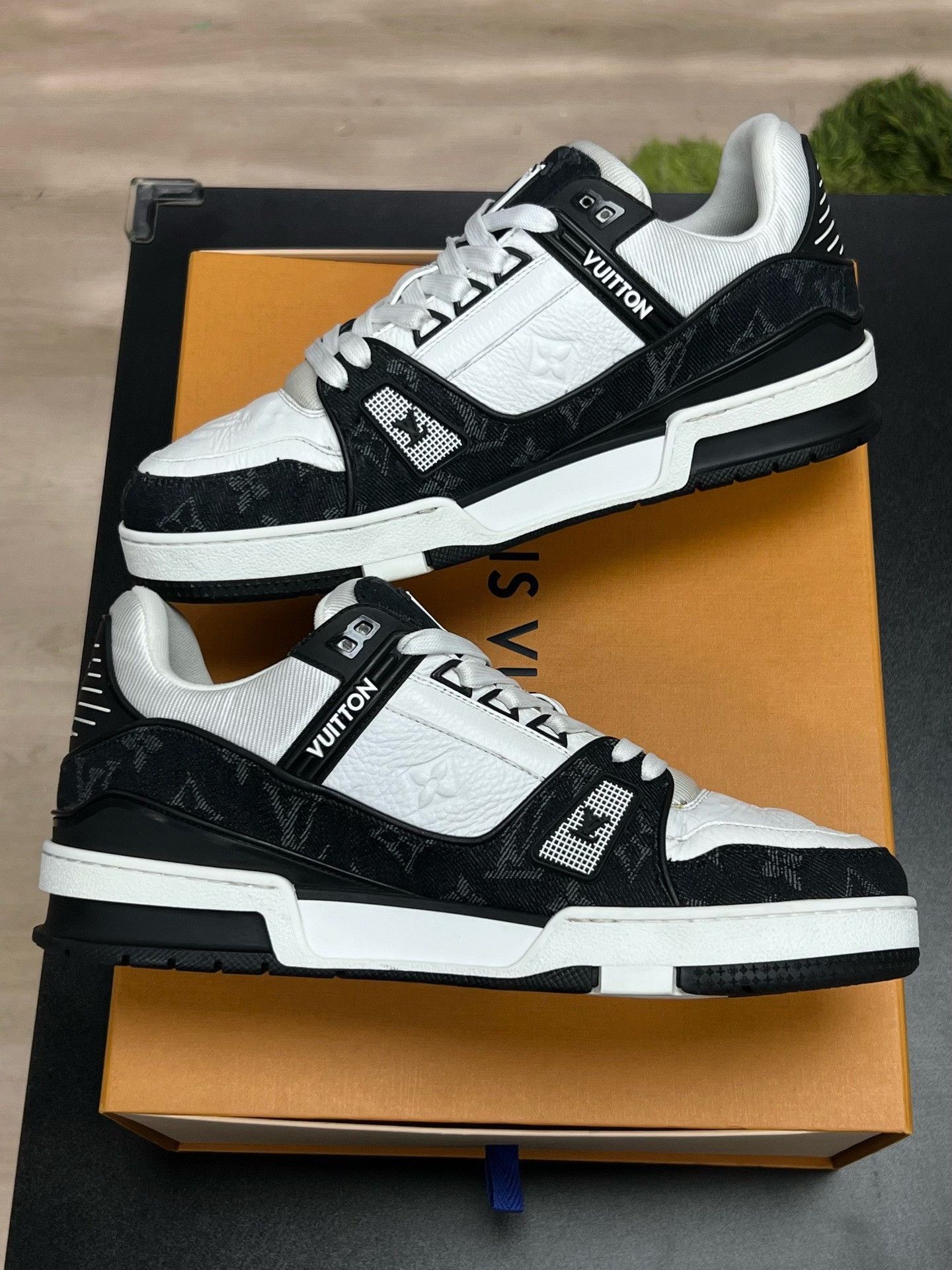 Louis Vuitton Louis Vuitton Black Denim Designer Size US 41 - 6 Thumbnail