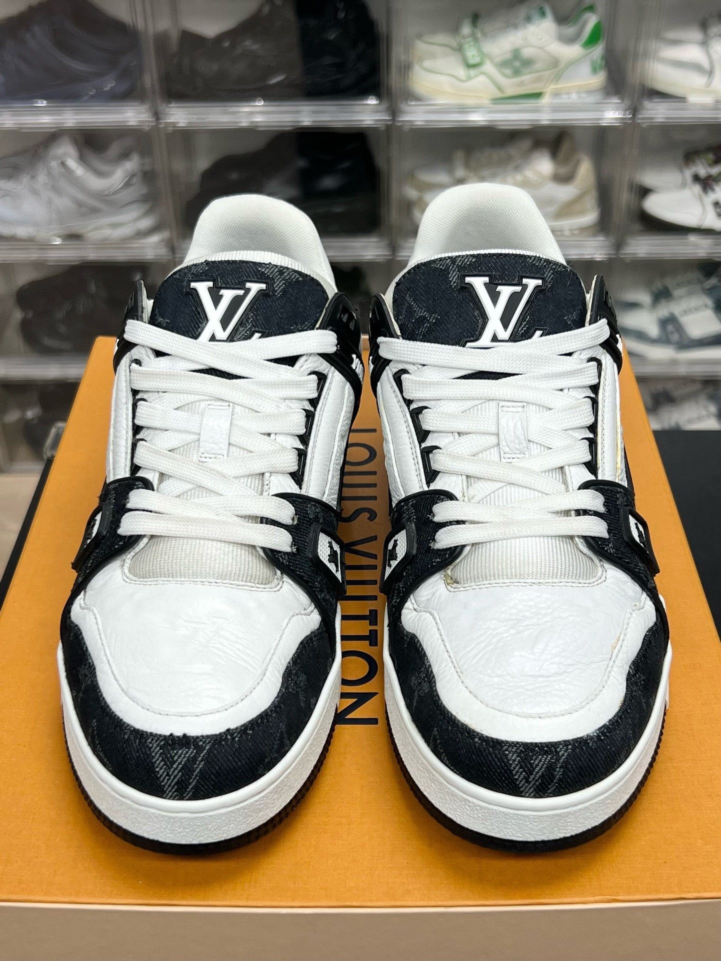 Louis Vuitton Louis Vuitton Black Denim Designer Size US 41 - 2 Thumbnail