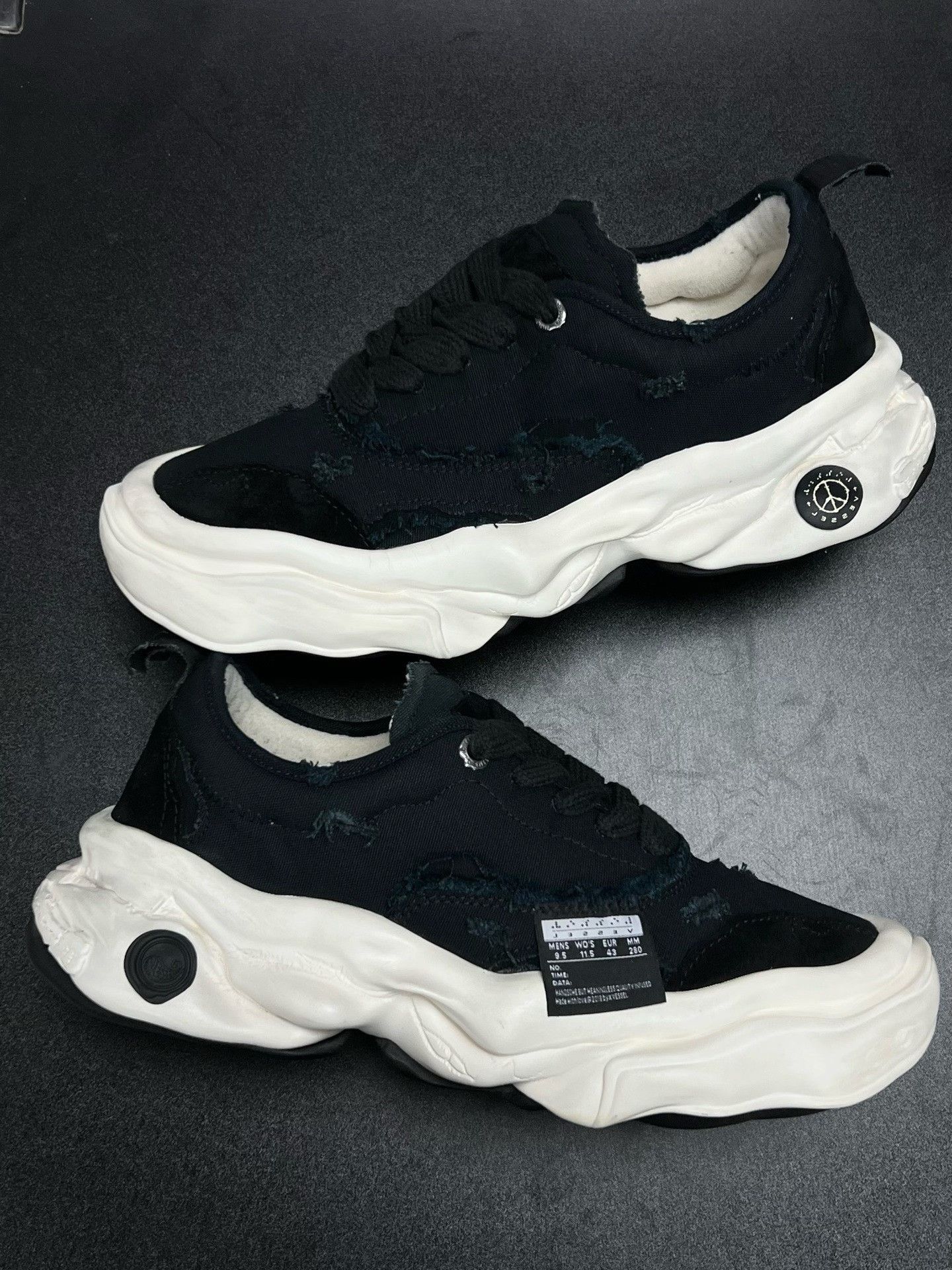 Other Shoes Sneakers Low Top High Top Size US L / EU 52-54 / 3 - 5 Thumbnail
