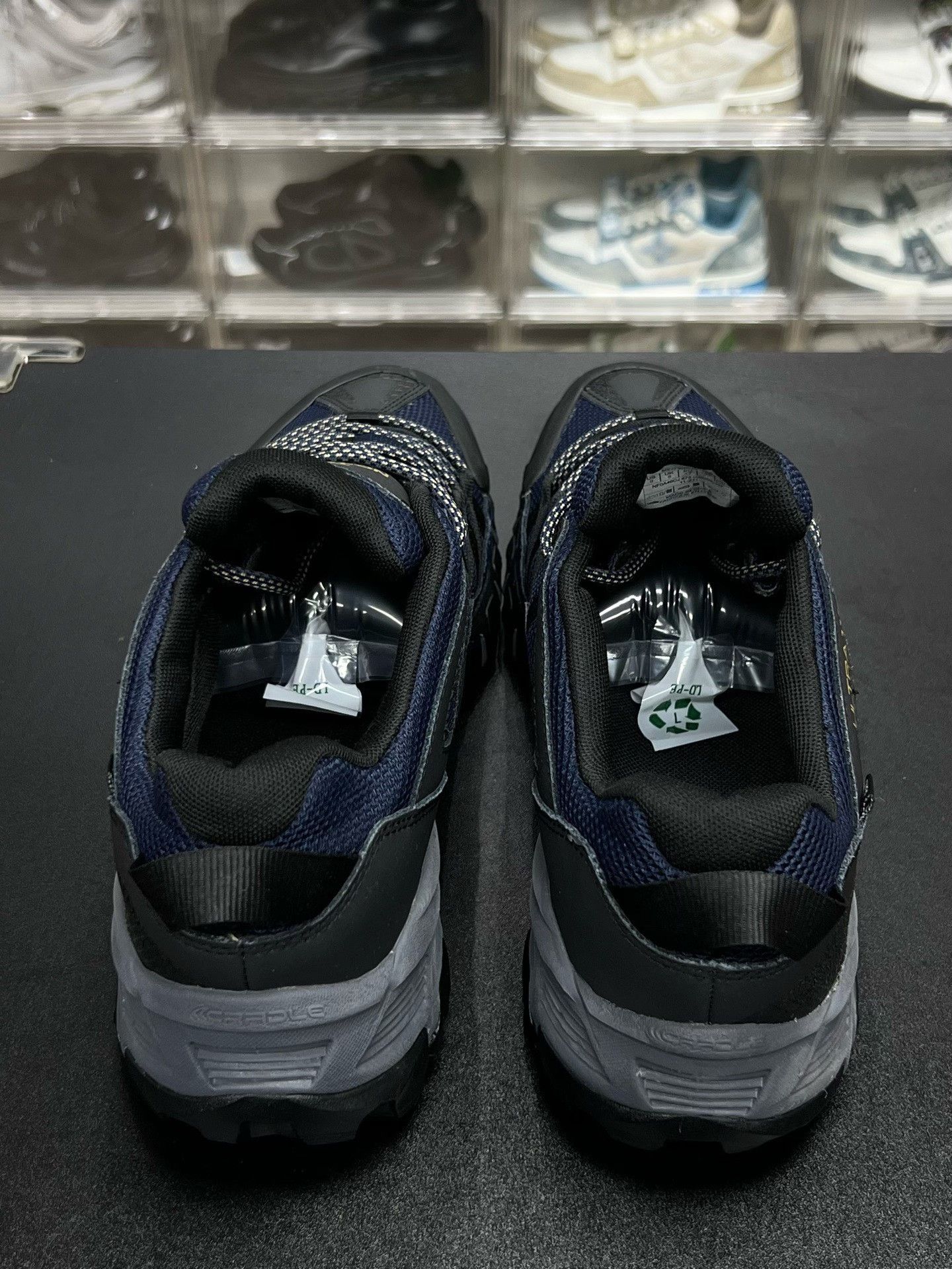 The North Face The North Face Blue Shoes Low Top Size US 9 / EU 42 - 7 Thumbnail