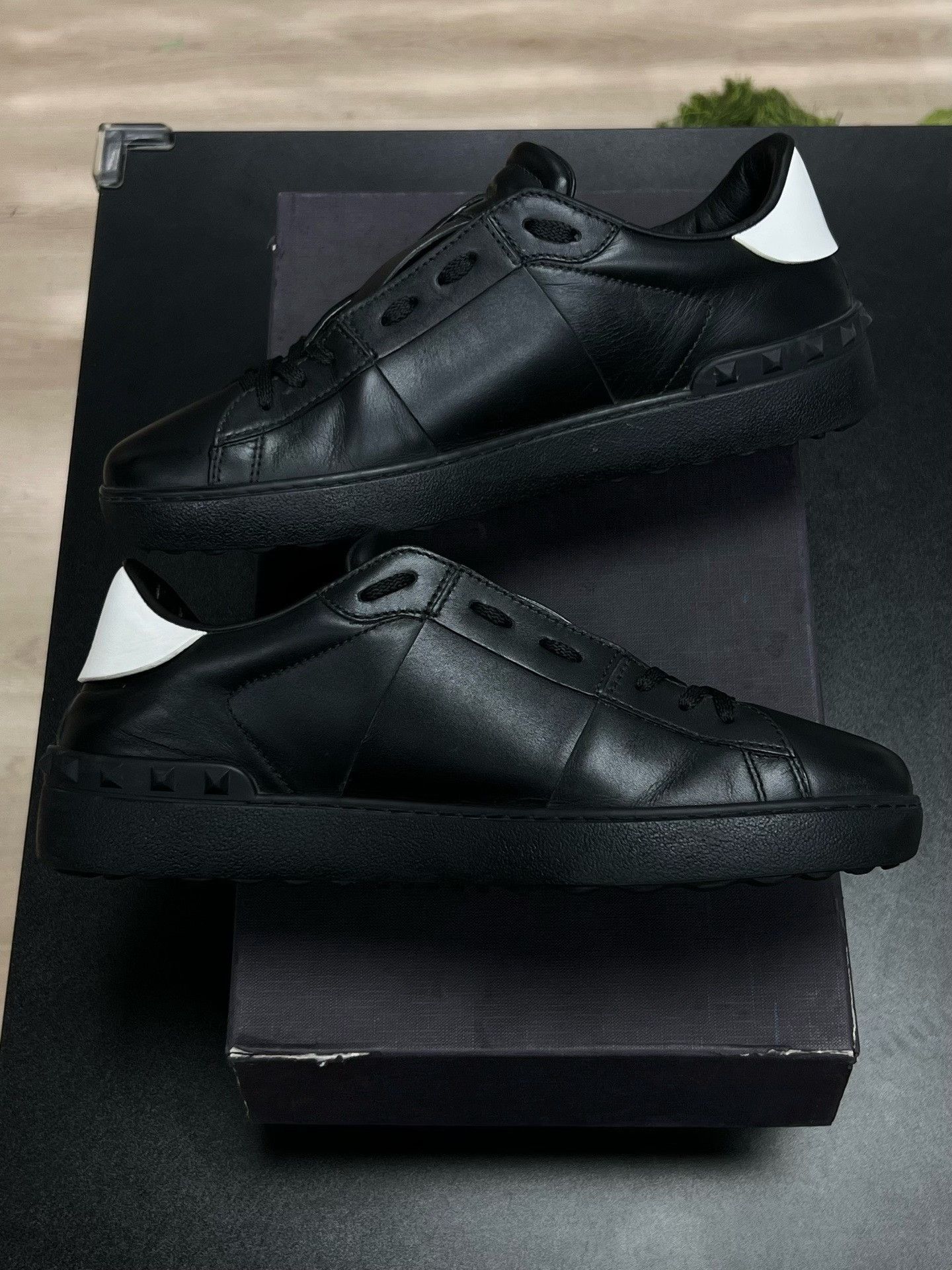 Valentino Valentino Black Shoes Low Top High Top Size US 8 / EU 41 - 6 Thumbnail