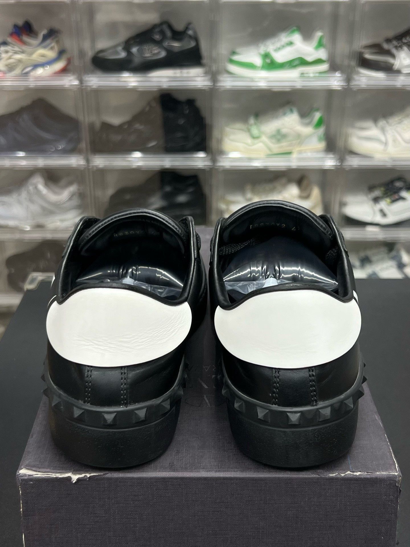 Valentino Valentino Black Shoes Low Top High Top Size US 8 / EU 41 - 7 Thumbnail