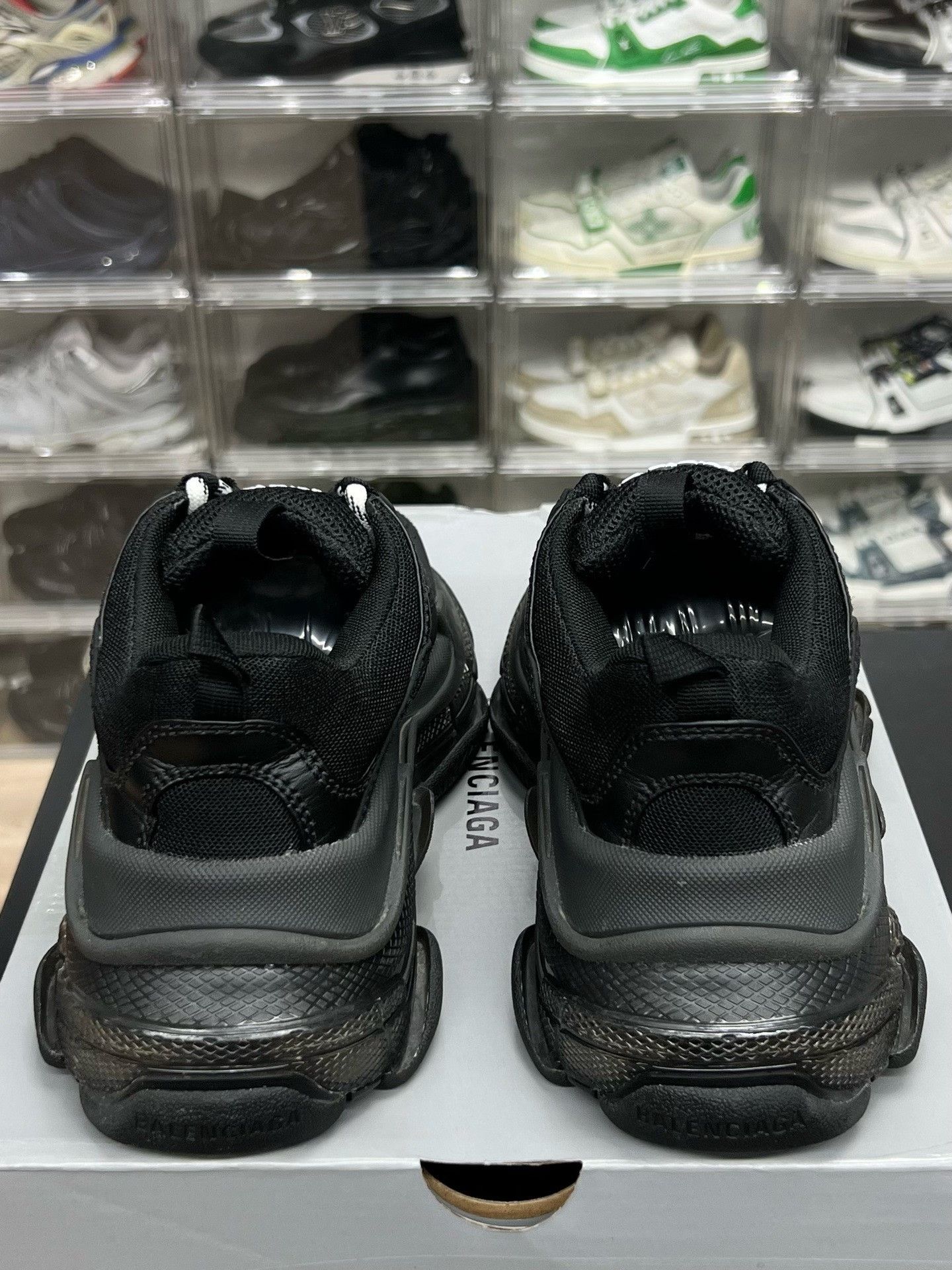 Balenciaga Balenciaga Black Designer Casual Size US S / EU 44-46 / 1 - 7 Thumbnail