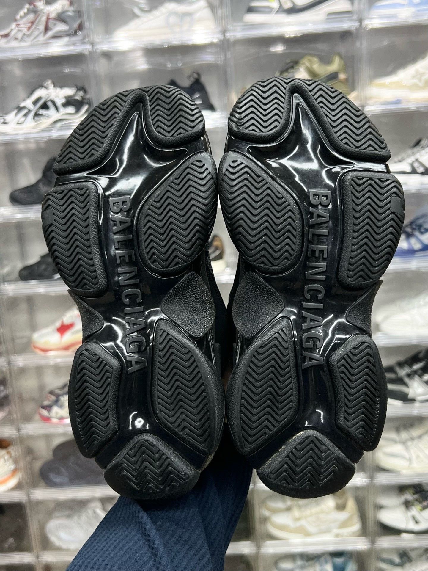 Balenciaga Balenciaga Black Designer Casual Size US S / EU 44-46 / 1 - 8 Thumbnail
