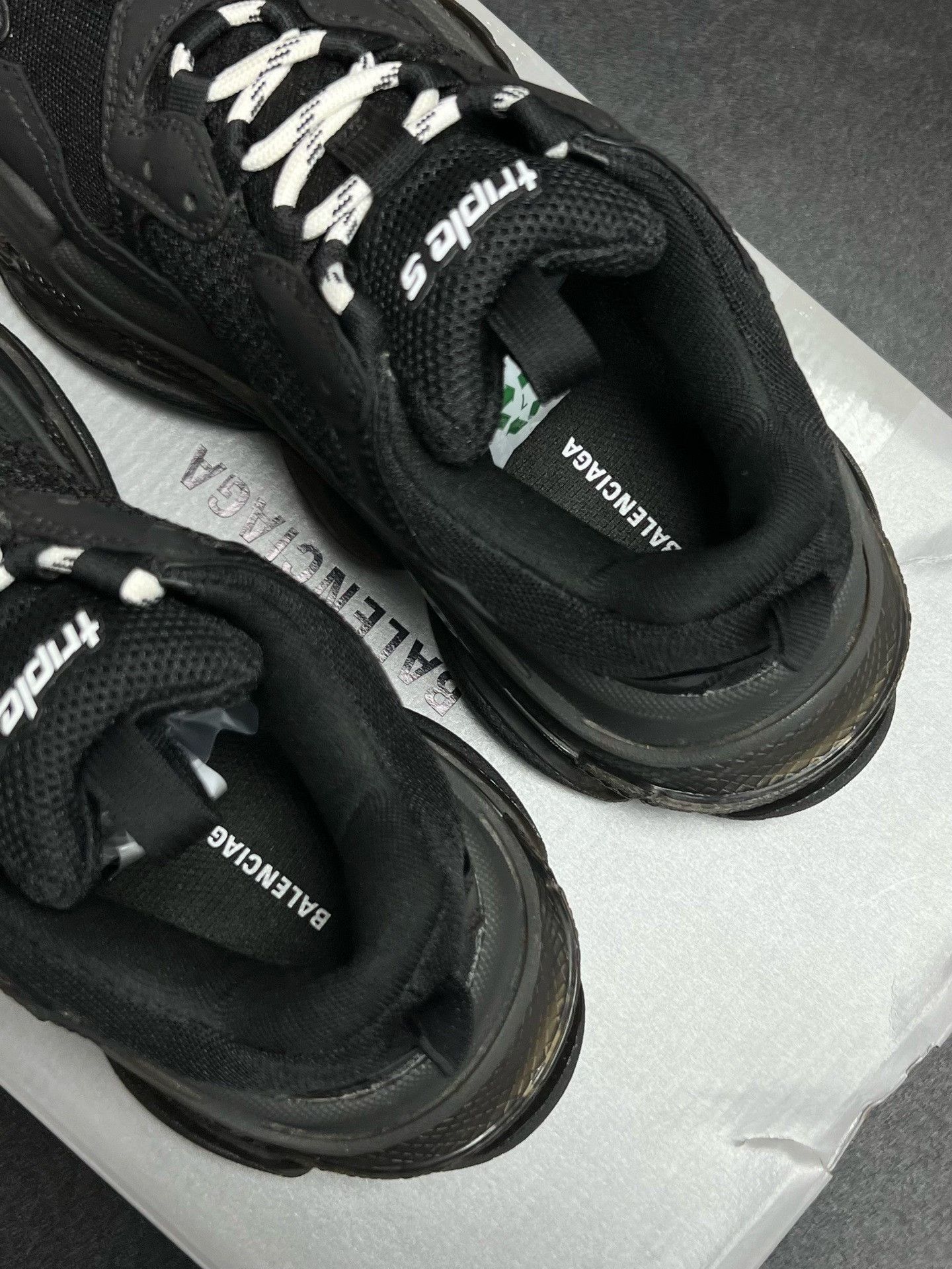 Balenciaga Balenciaga Black Designer Casual Size US S / EU 44-46 / 1 - 4 Thumbnail