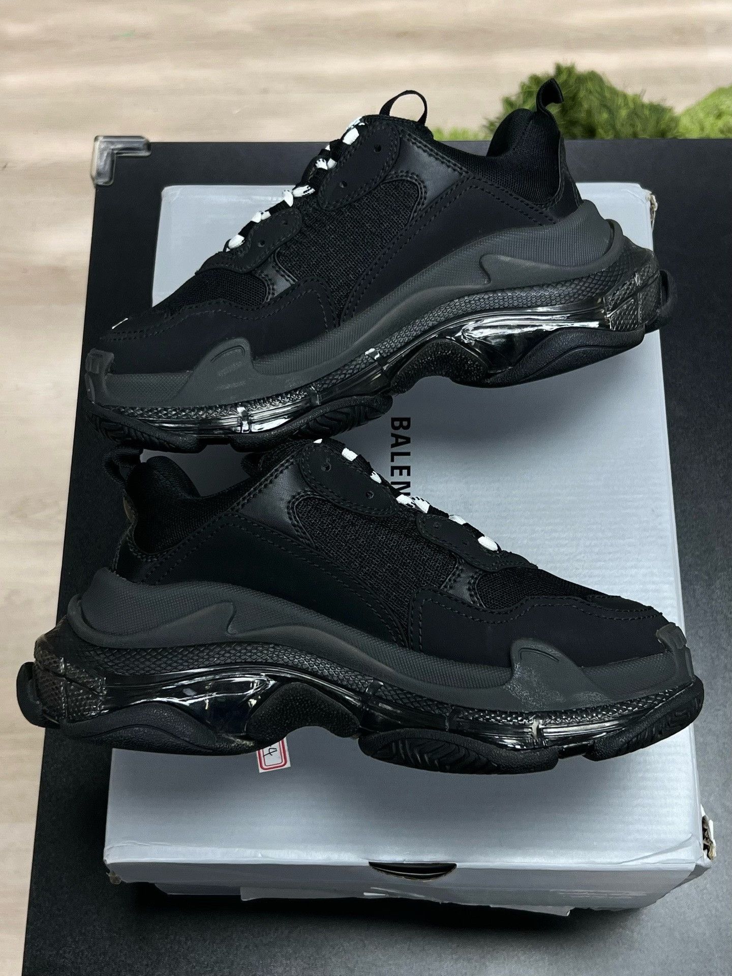 Balenciaga Balenciaga Black Designer Casual Size US S / EU 44-46 / 1 - 6 Thumbnail