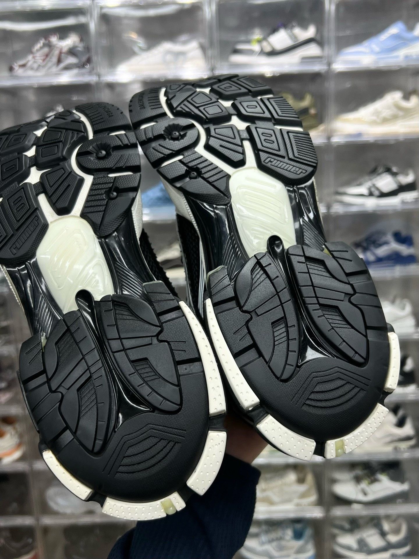 Balenciaga Balenciaga Black Designer Casual Size US L / EU 52-54 / 3 - 8 Thumbnail