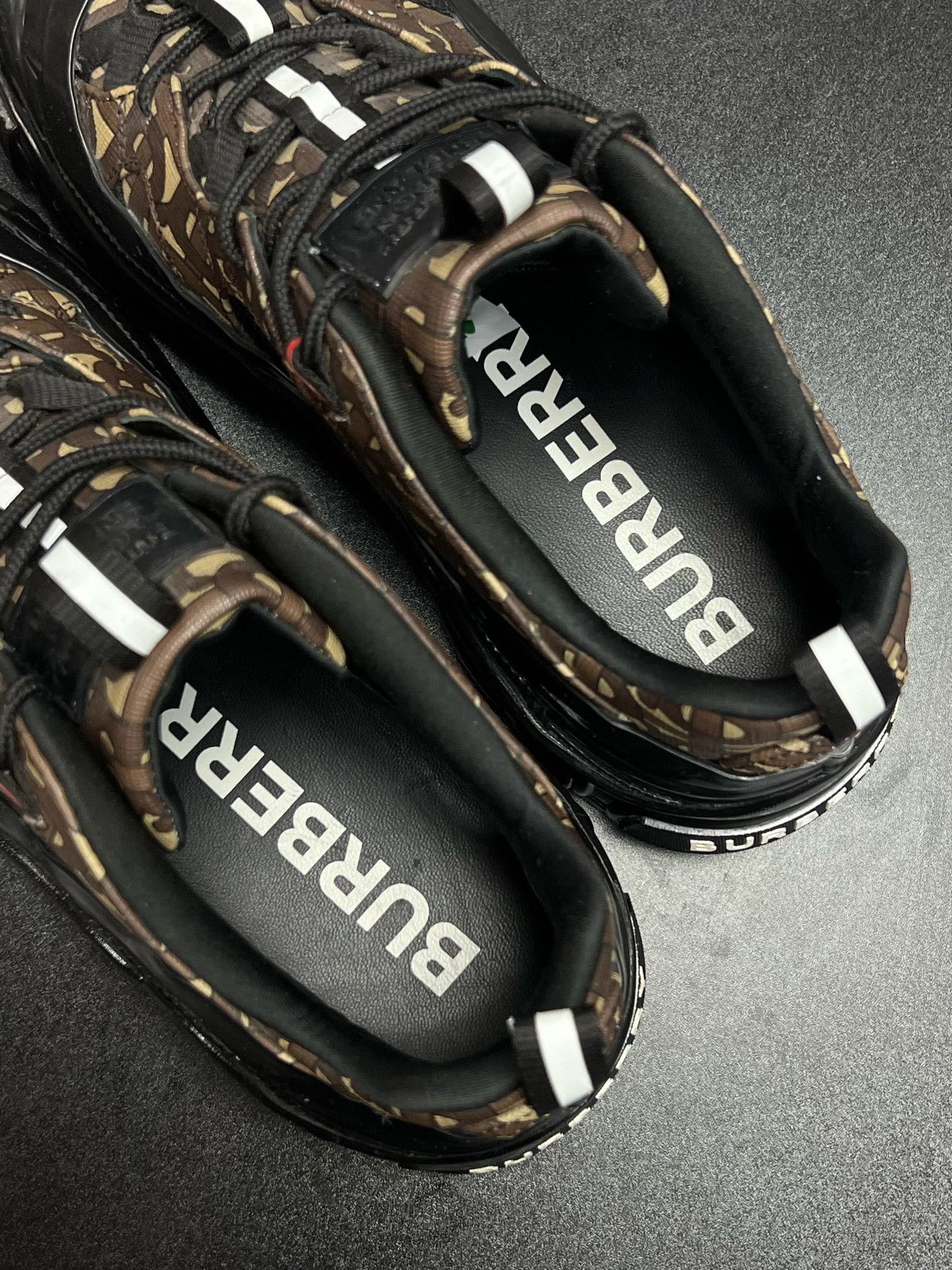 Burberry Burberry Sneakers Low Top High Top Size US 10 / EU 43 - 4 Thumbnail