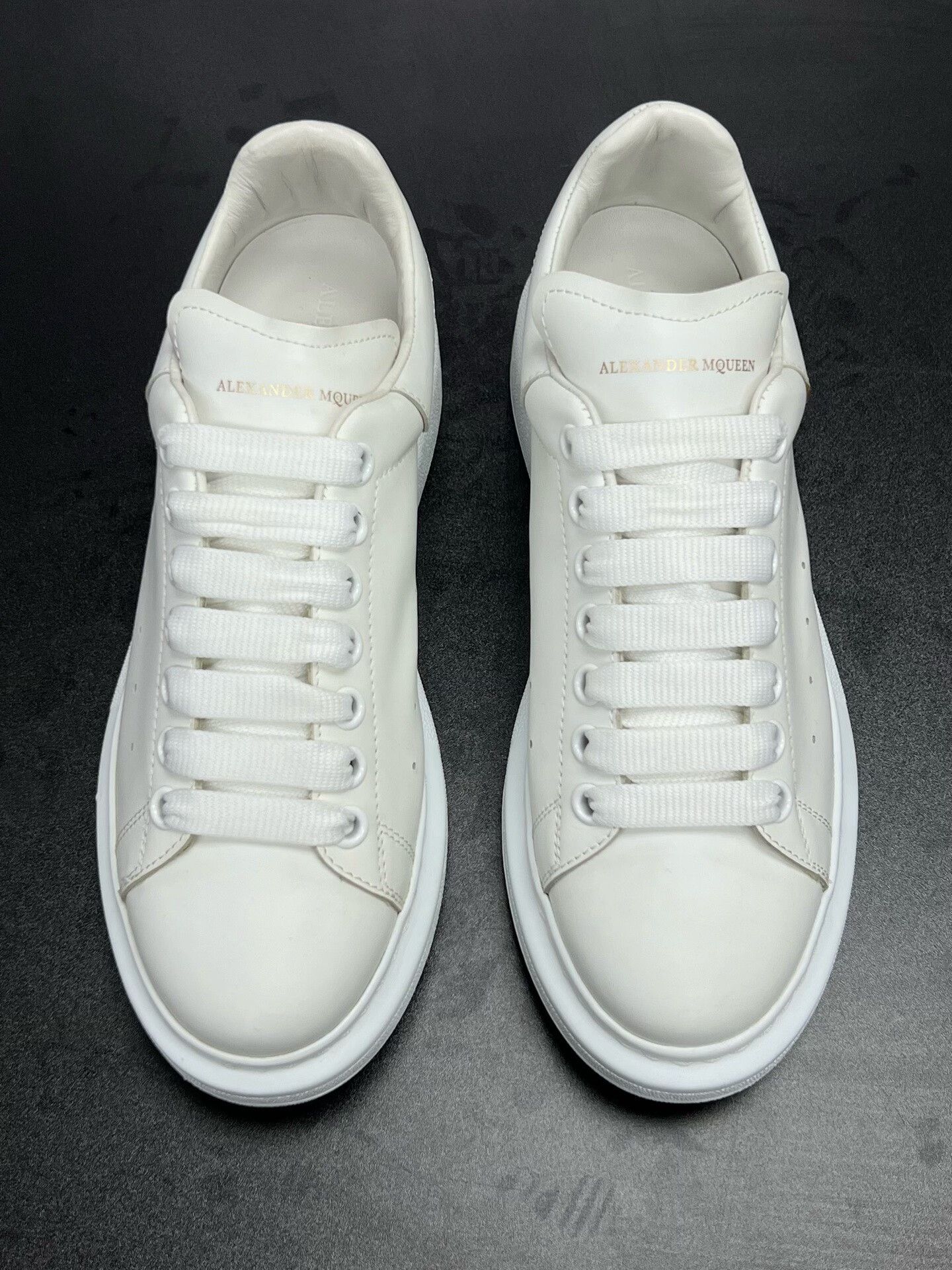 Alexander McQueen Alexander McQueen White Shoes Low Top Size US 6 / EU 39 - 3 Thumbnail