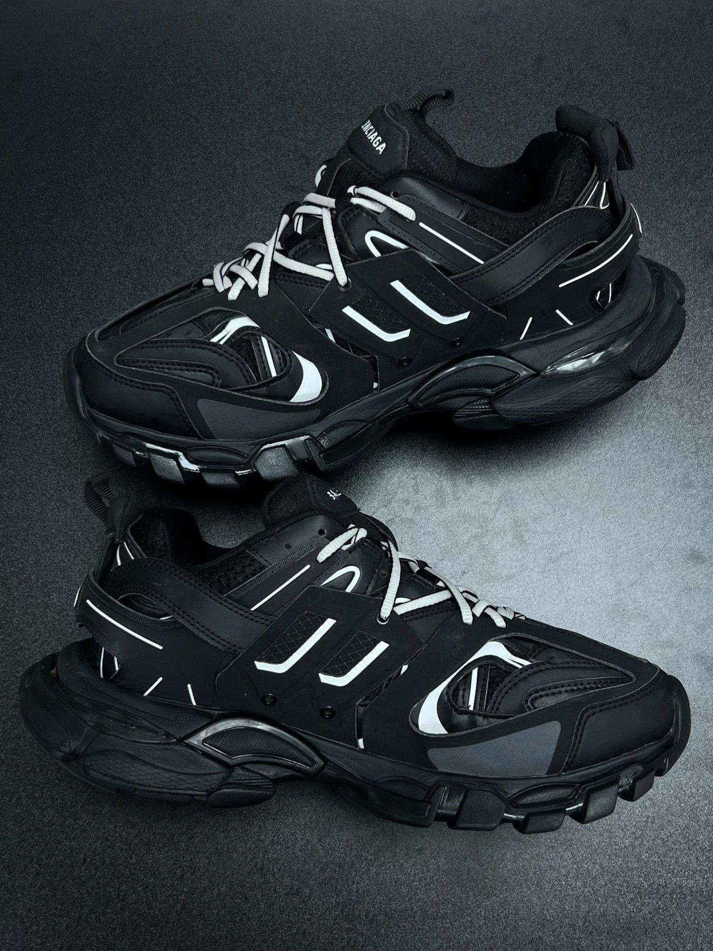 Balenciaga Balenciaga Black Designer Casual Size US S / EU 44-46 / 1 - 6 Thumbnail