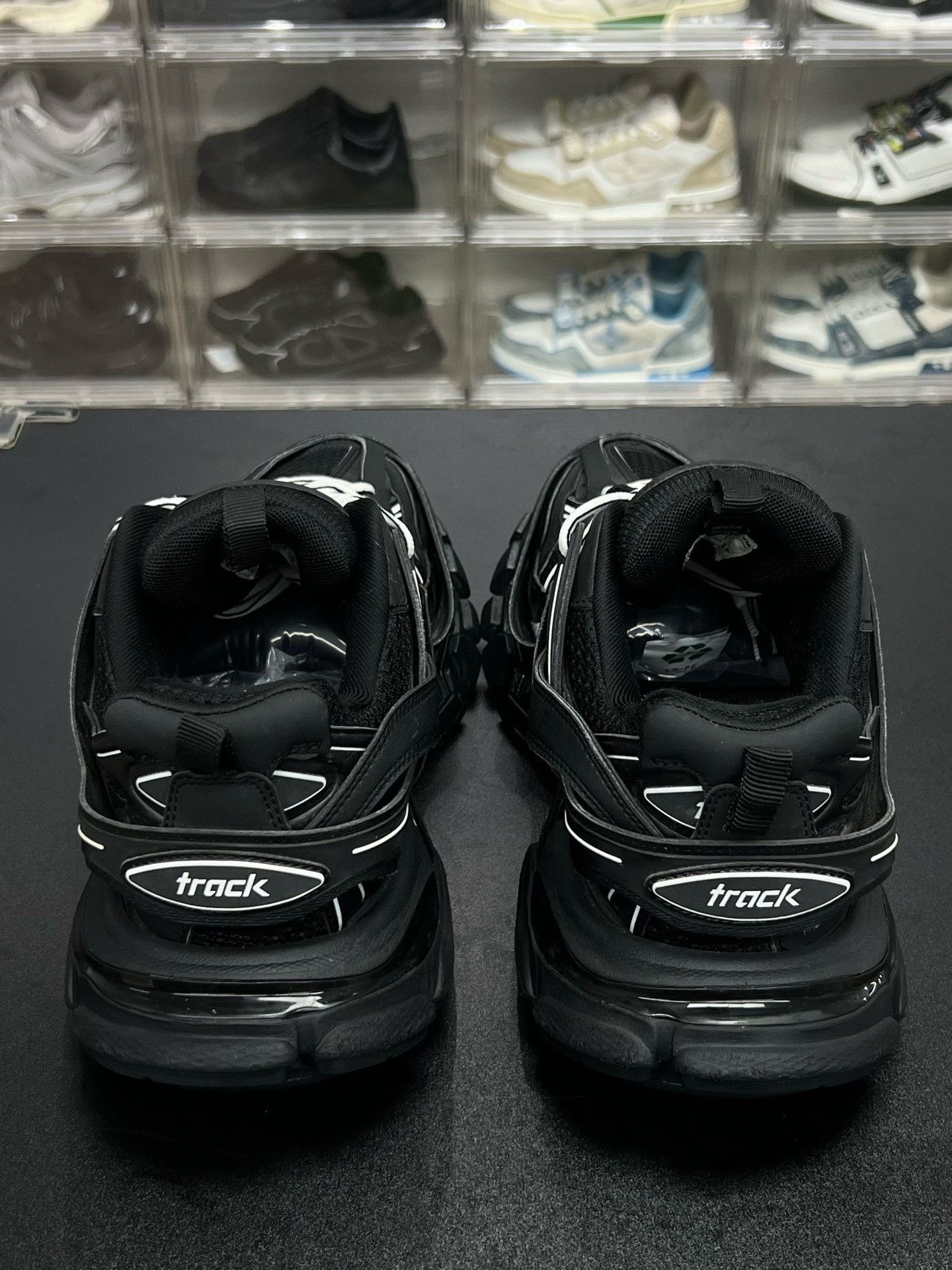 Balenciaga Balenciaga Black Designer Casual Size US S / EU 44-46 / 1 - 7 Thumbnail
