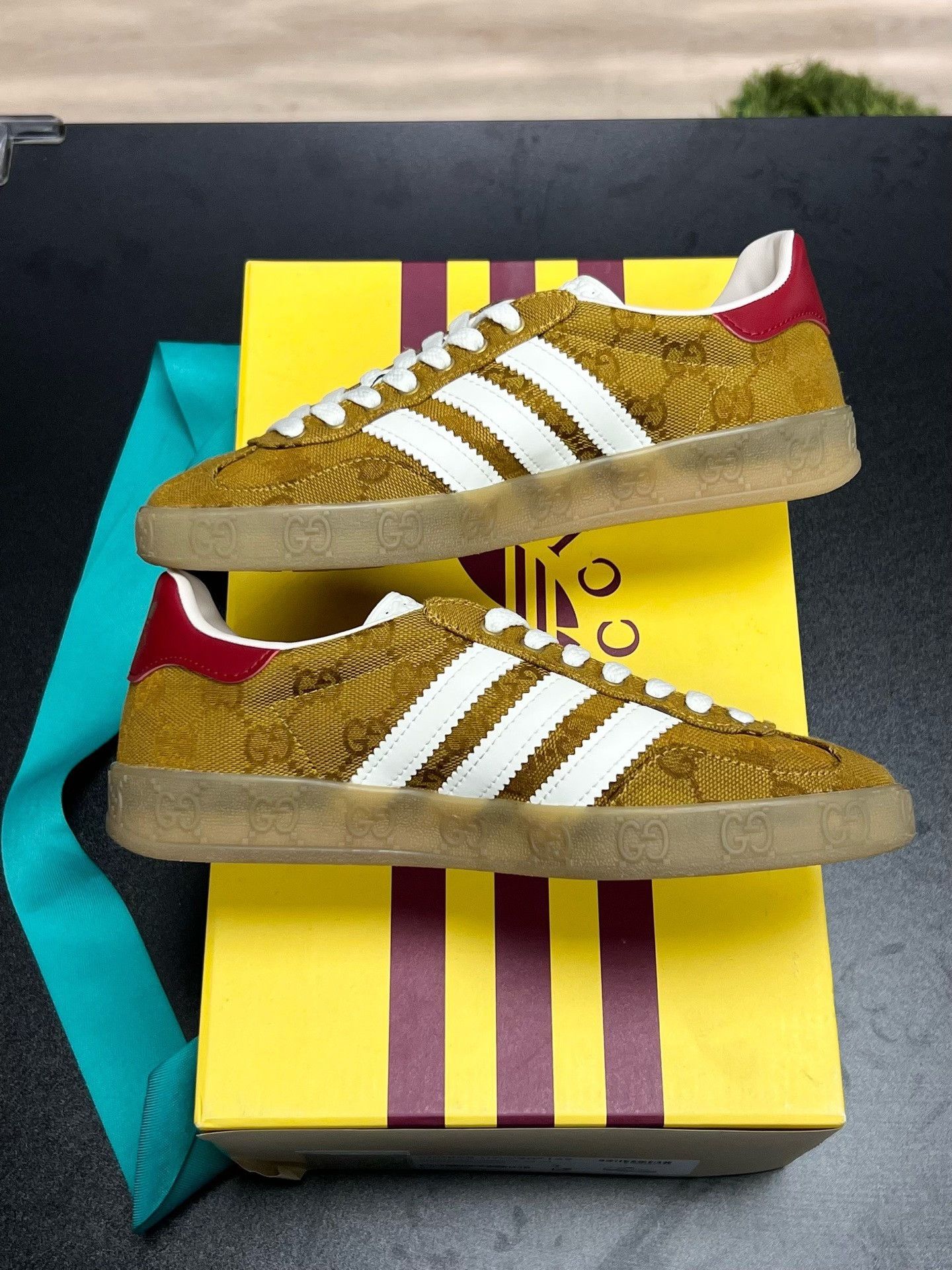 Adidas Adidas Brown Shoes Low Top High Top Size US S / EU 44-46 / 1 - 6 Thumbnail