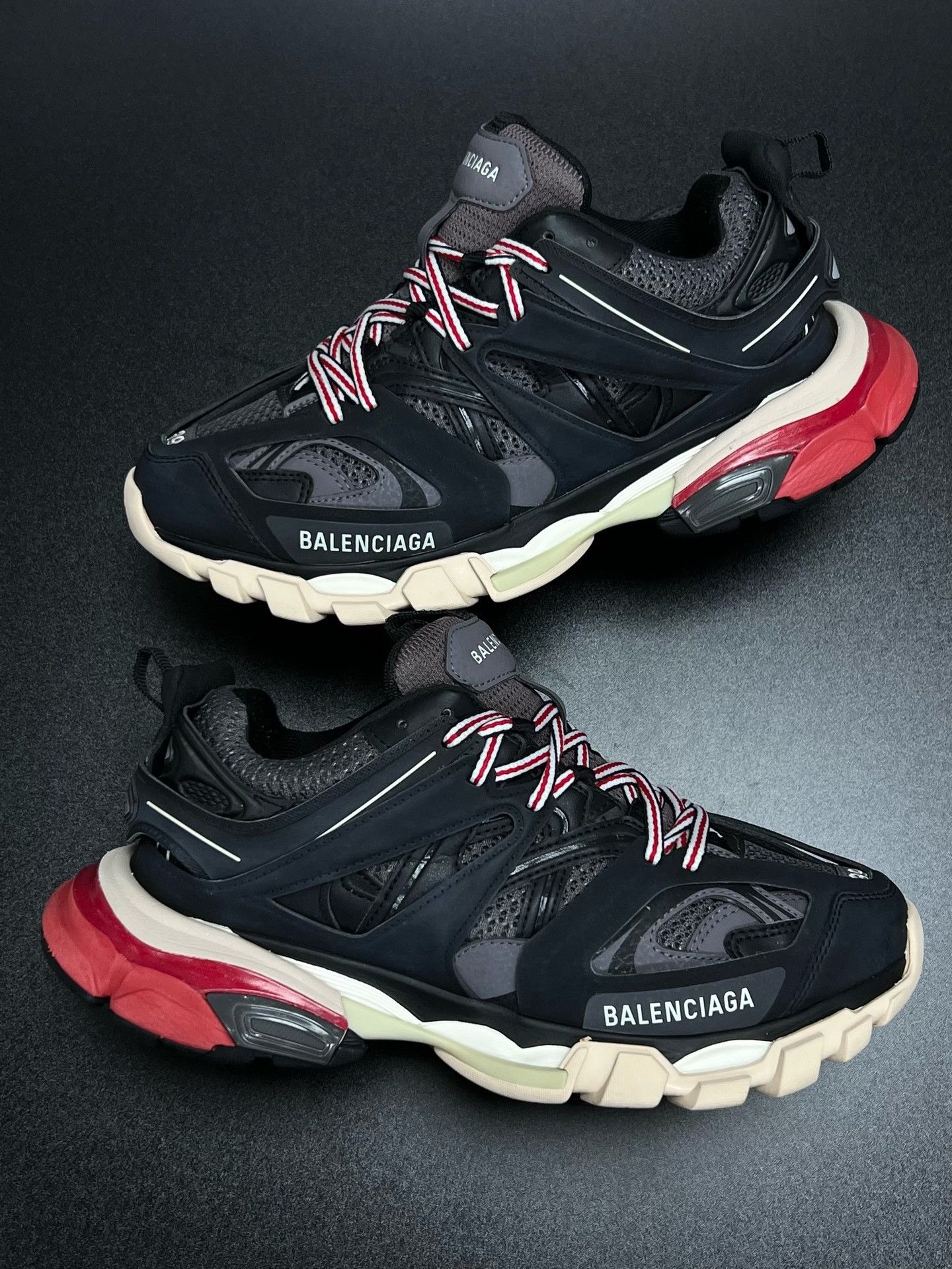 Balenciaga Balenciaga Black Designer Casual Size US S / EU 44-46 / 1 - 5 Thumbnail