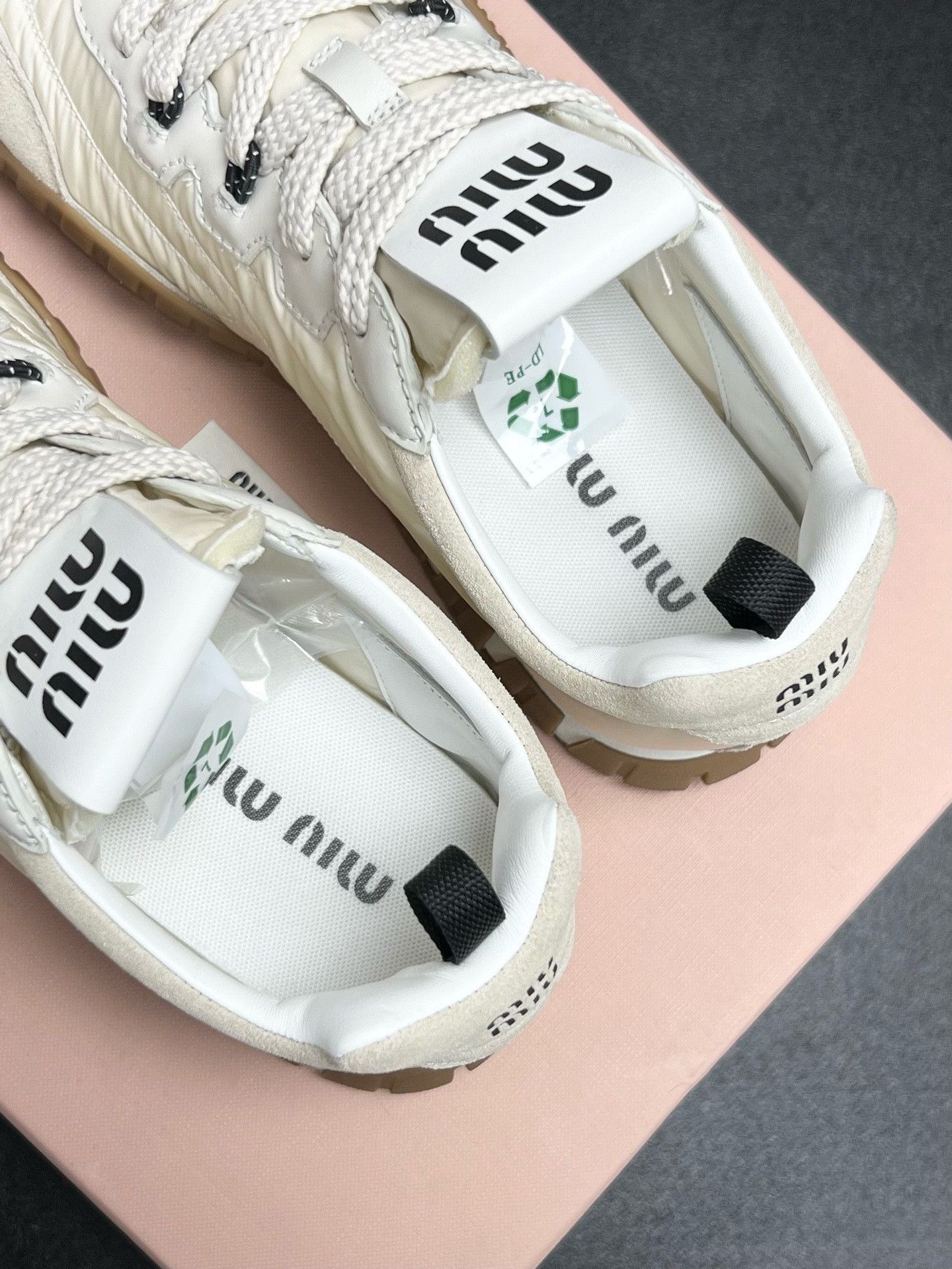 Bape Bape White Shoes Low Top High Top Size US S / EU 44-46 / 1 - 4 Thumbnail