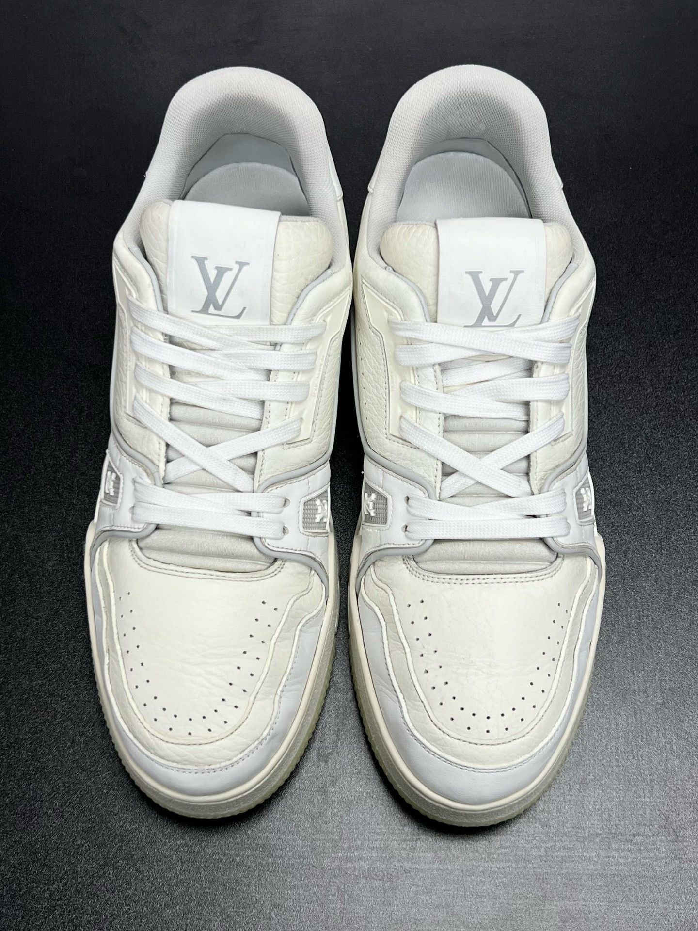 Louis Vuitton Louis Vuitton White Designer Casual Size US S / EU 44-46 / 1 - 3 Thumbnail