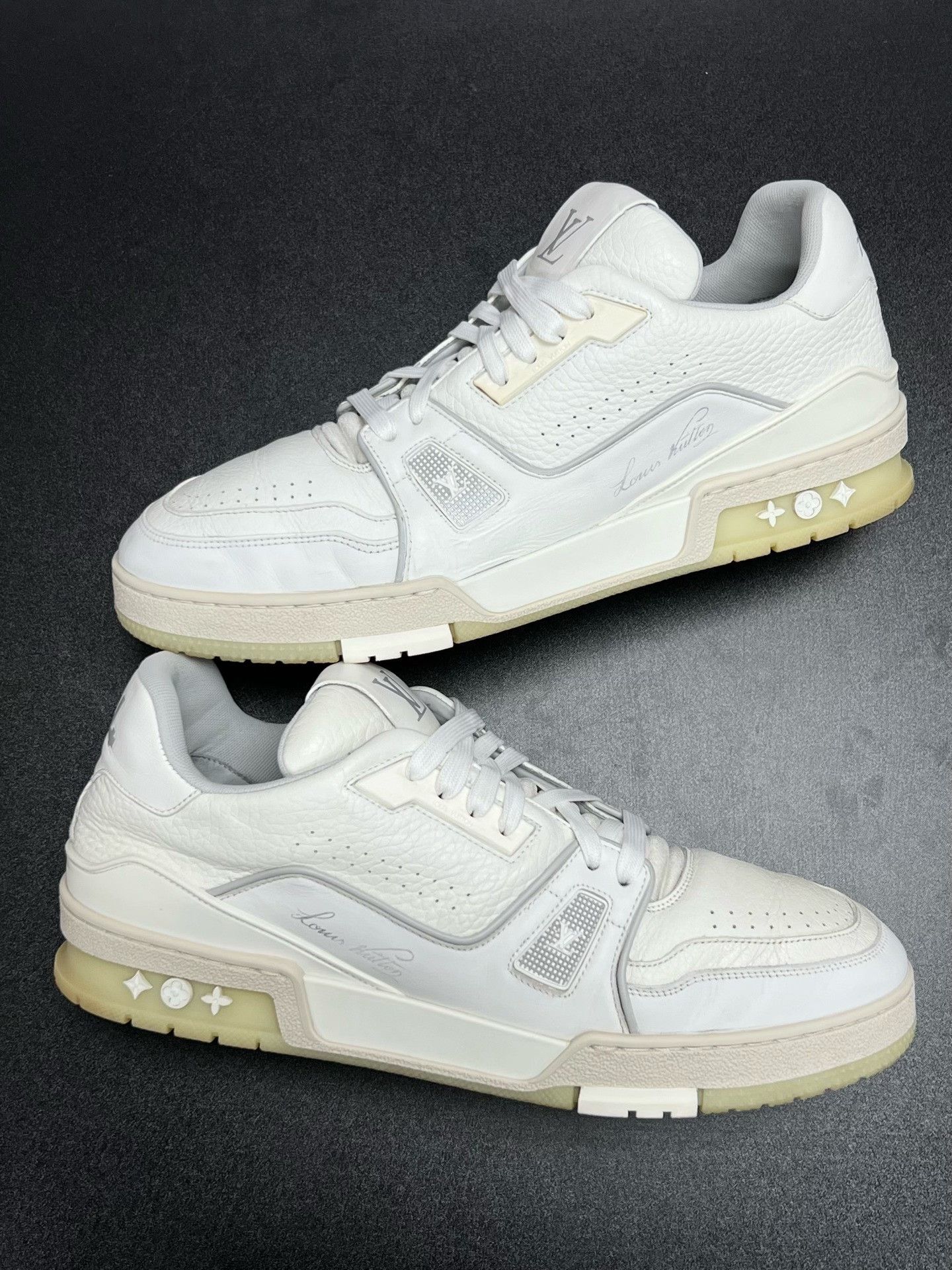 Louis Vuitton Louis Vuitton White Designer Casual Size US S / EU 44-46 / 1 - 5 Thumbnail