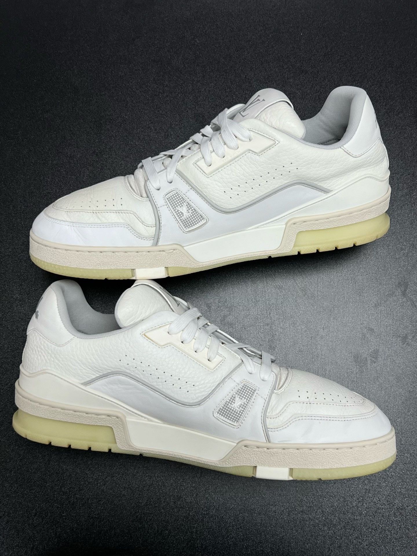 Louis Vuitton Louis Vuitton White Designer Casual Size US S / EU 44-46 / 1 - 6 Thumbnail