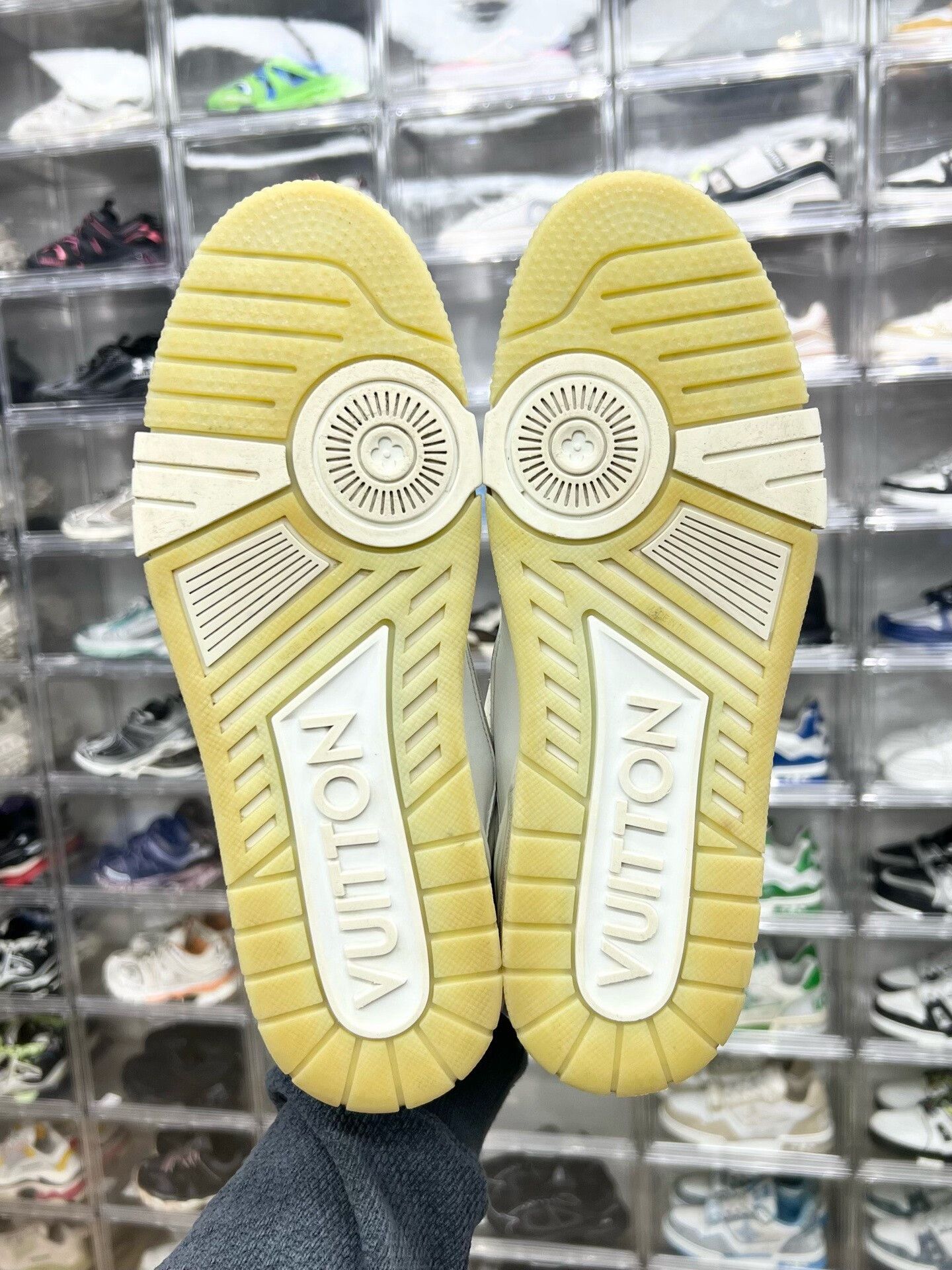 Louis Vuitton Louis Vuitton White Designer Casual Size US S / EU 44-46 / 1 - 8 Thumbnail