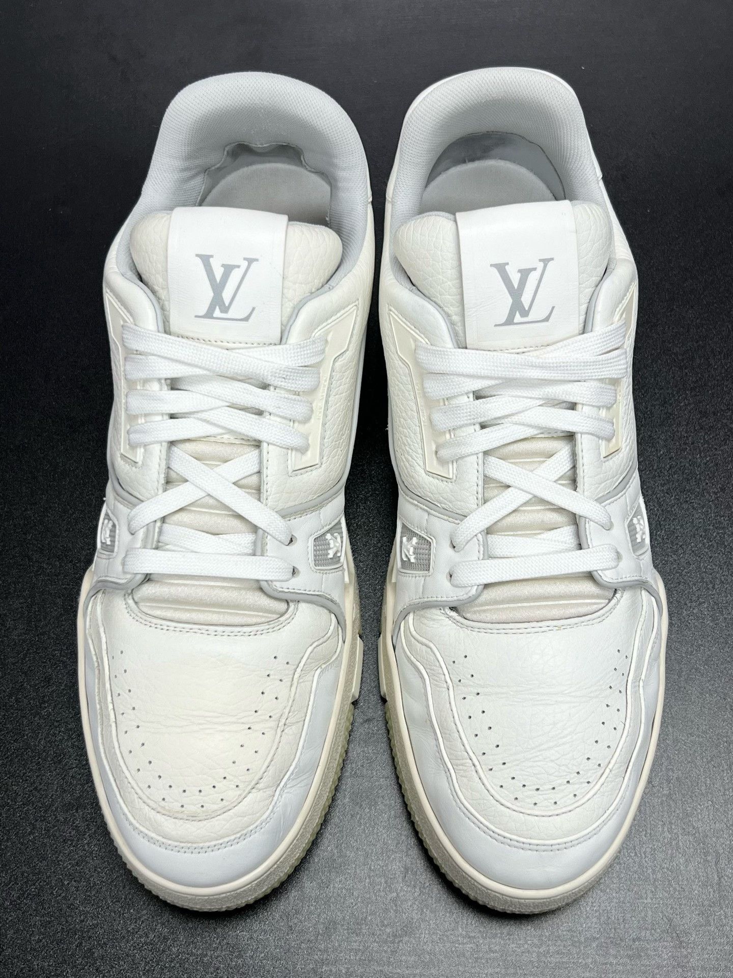 Louis Vuitton Louis Vuitton White Designer Casual Size US S / EU 44-46 / 1 - 3 Thumbnail
