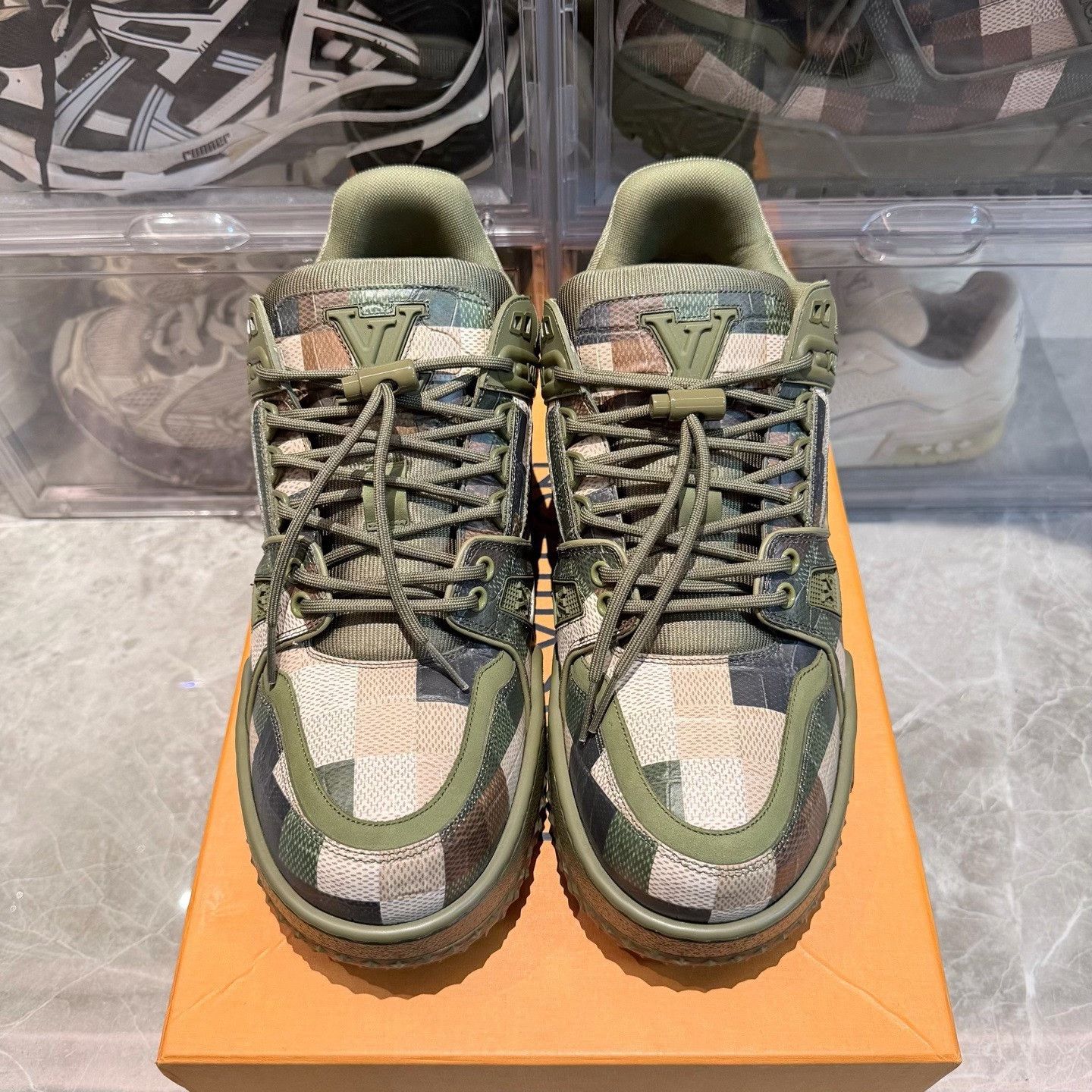 Louis Vuitton Louis Vuitton Green Designer Casual Size US XS / EU 42 / 0 - 6 Thumbnail