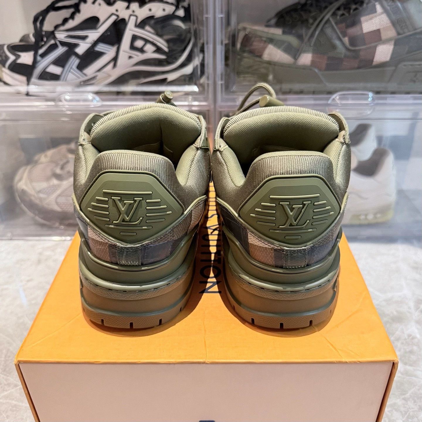 Louis Vuitton Louis Vuitton Green Designer Casual Size US XS / EU 42 / 0 - 6 Thumbnail