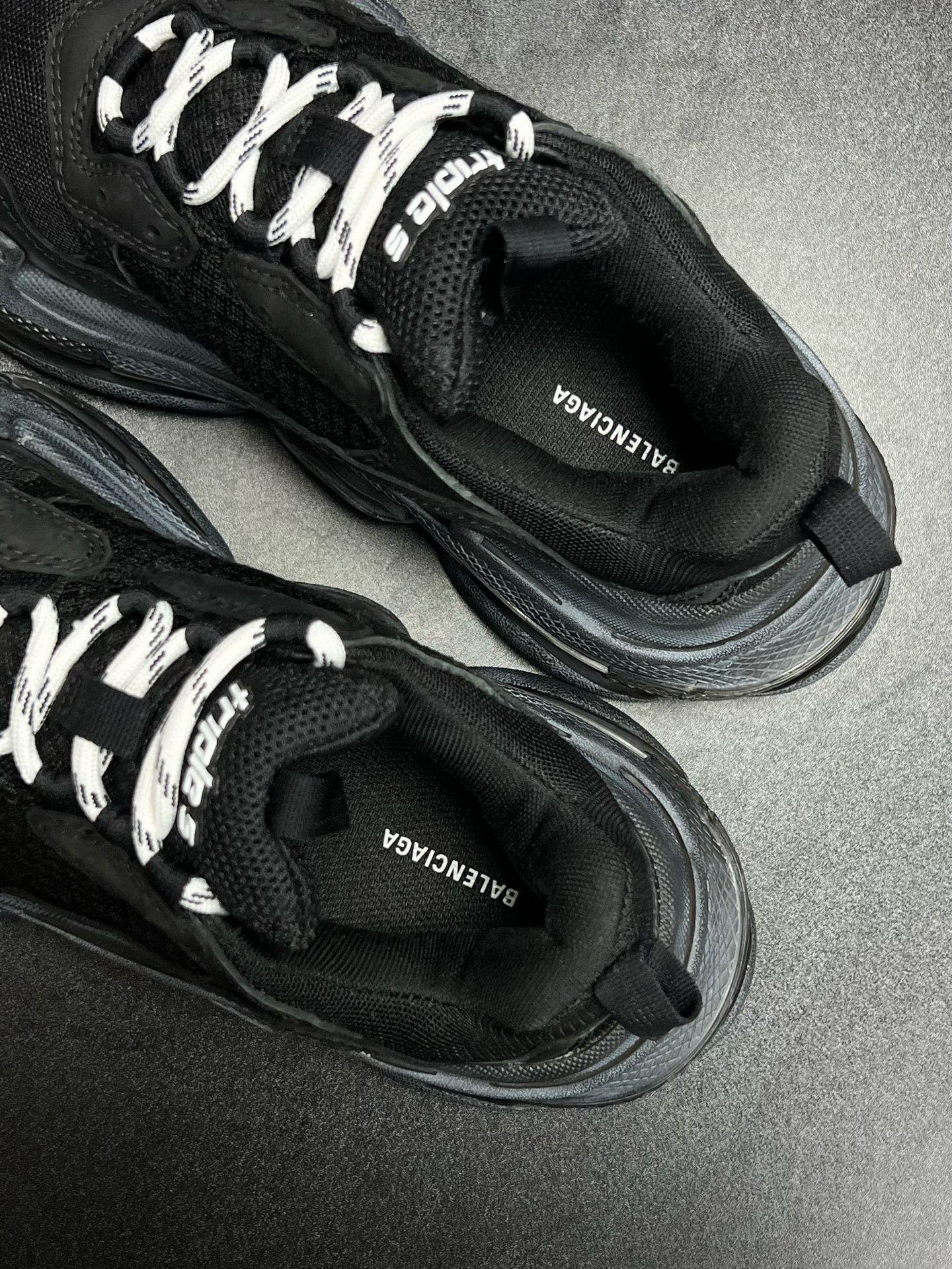 Balenciaga Balenciaga Black Designer Casual Size US S / EU 44-46 / 1 - 4 Thumbnail