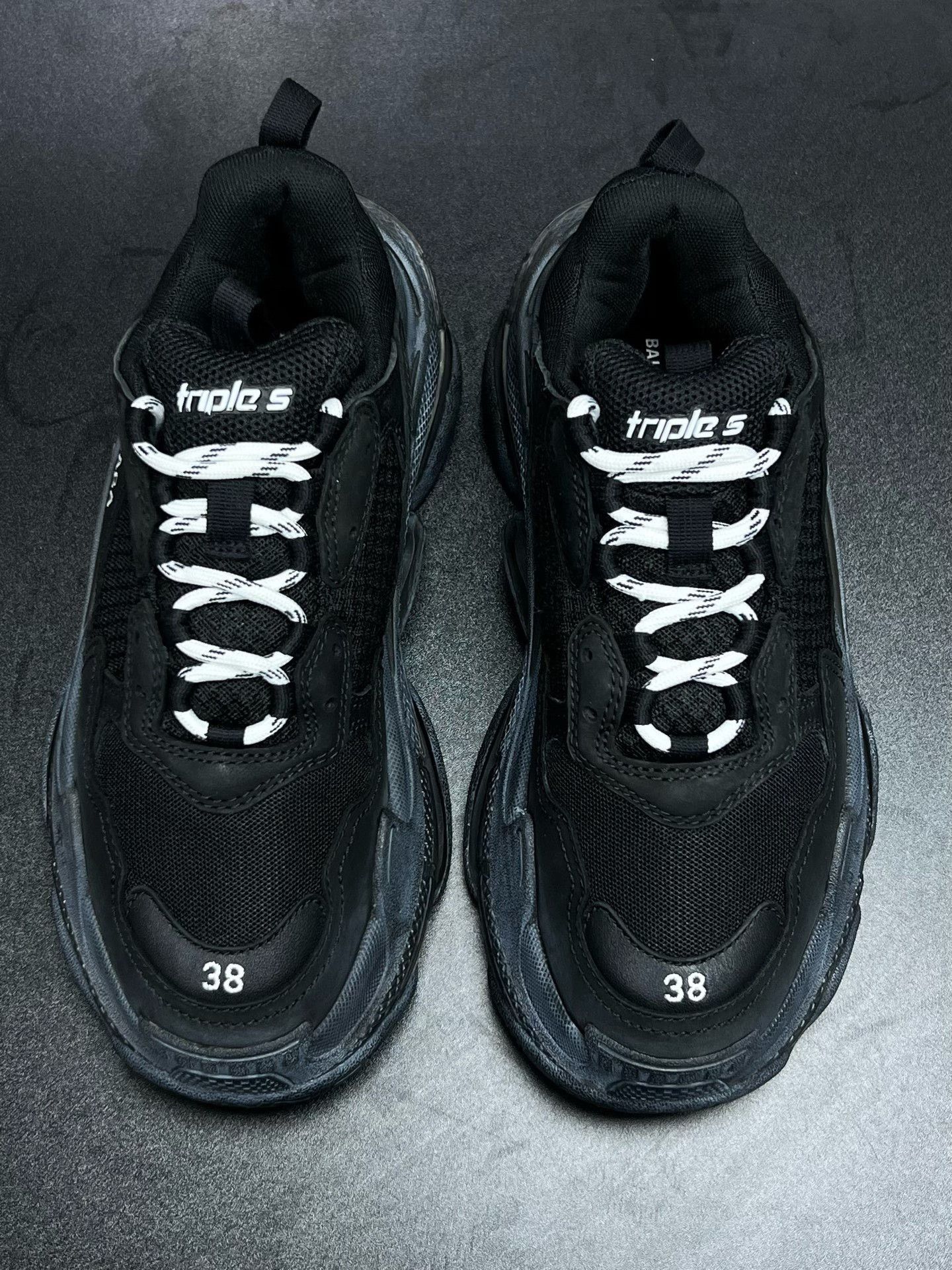 Balenciaga Balenciaga Black Designer Casual Size US S / EU 44-46 / 1 - 3 Thumbnail