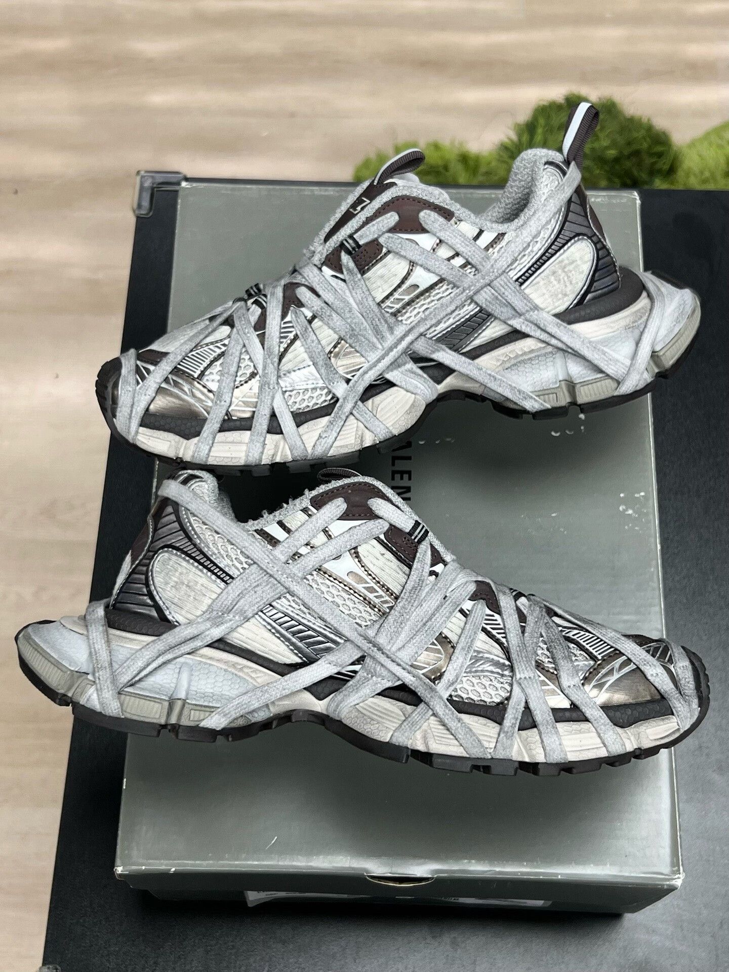 Balenciaga Balenciaga Gray Designer Casual Size US XXL / EU 58 / 5 - 6 Thumbnail