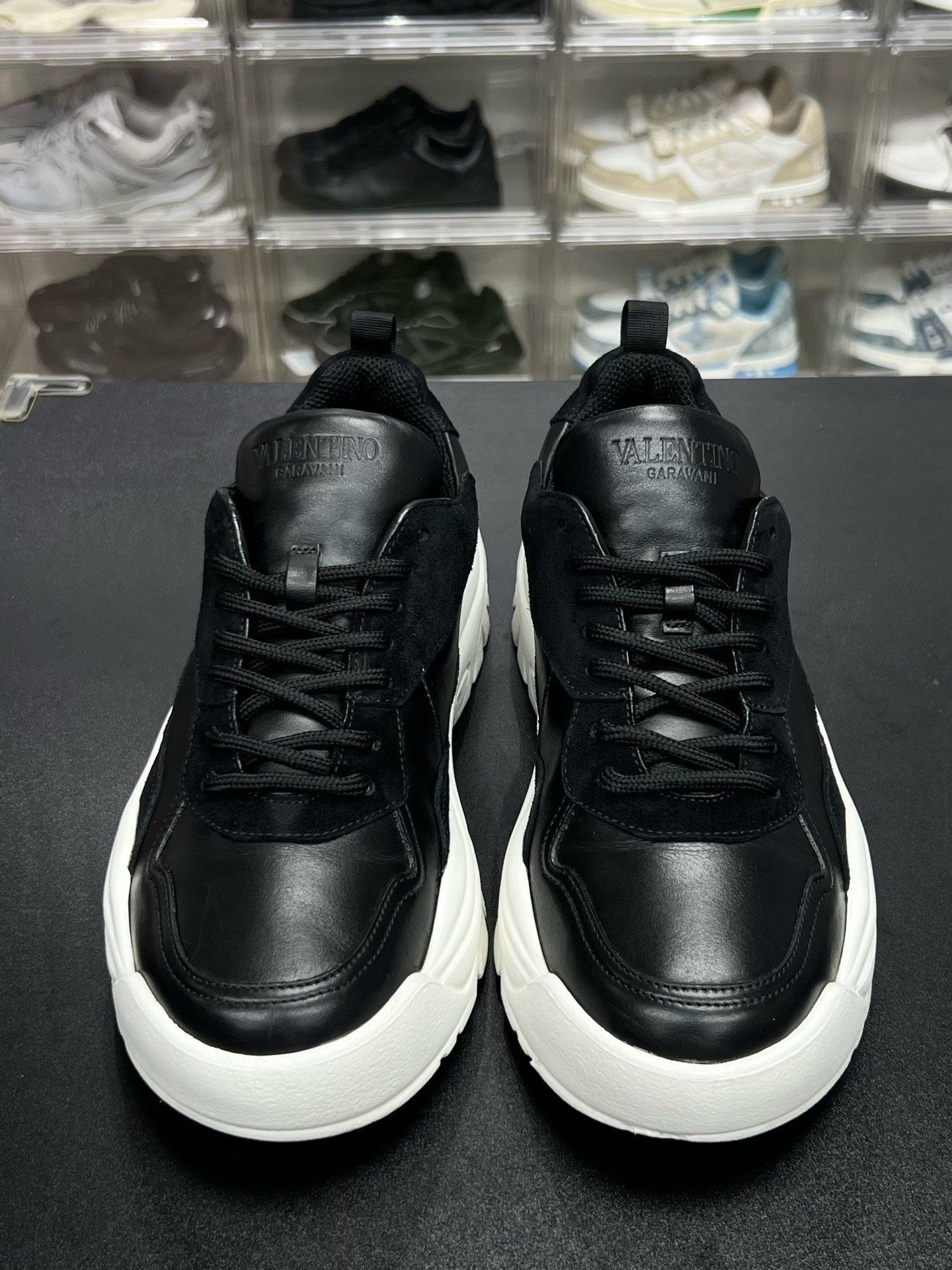 Valentino Valentino Shoes Low Top High Top Size US 10 / EU 43 - 2 Thumbnail
