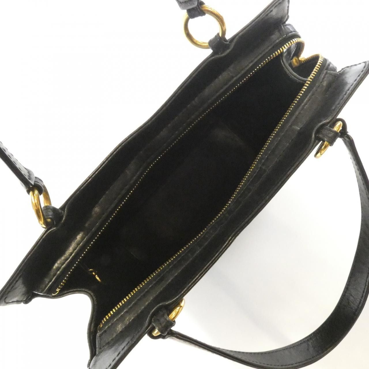 Chanel Chanel Chanel Calf Shoulder Bag Leather Handbag DUTY FREE for USA Size ONE SIZE - 8 Thumbnail