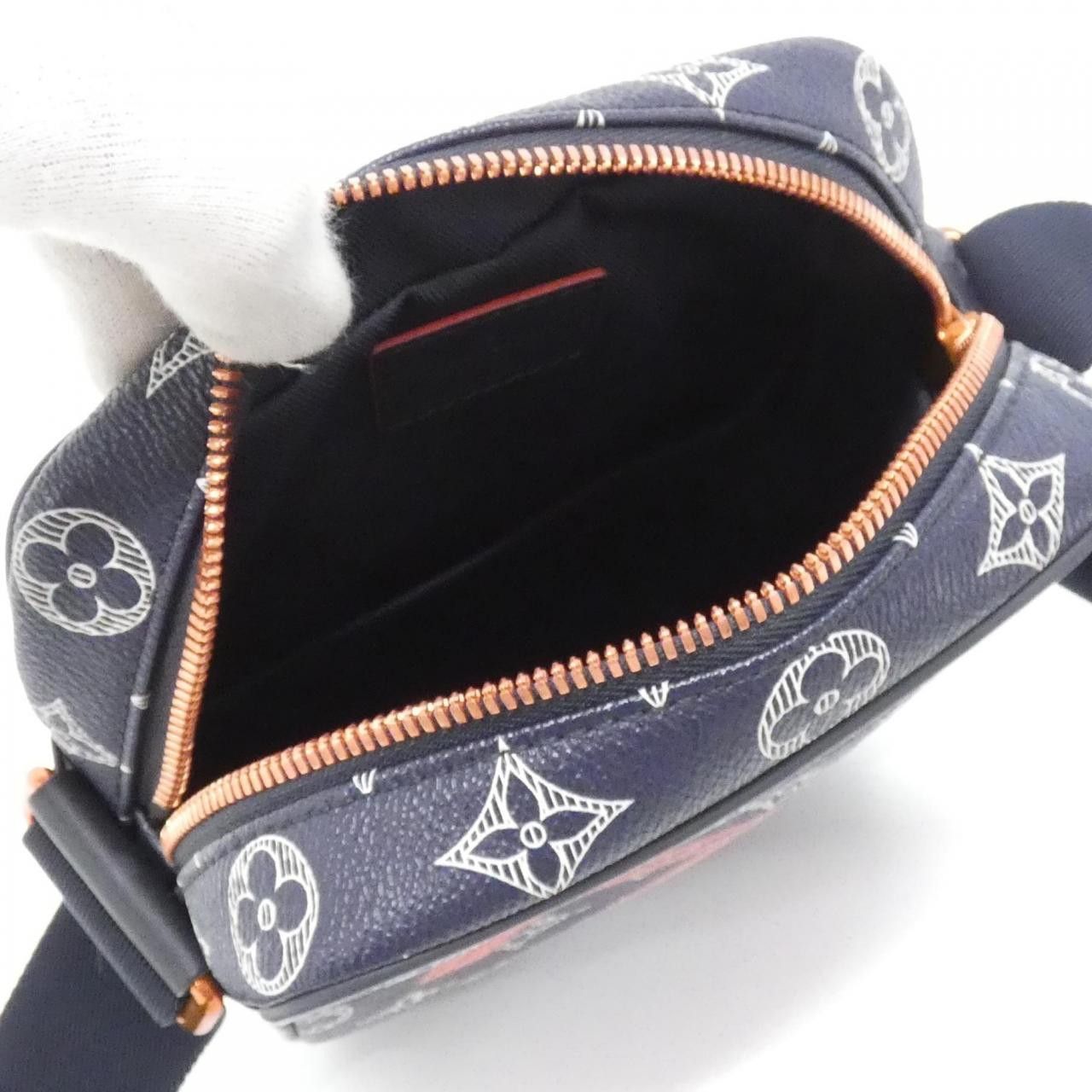 Louis Vuitton Louis Vuitton Louis Vuitton Danube Monogram Ink Shoulder Bag Textile Shoulder Bag M43678 DUTY FREE for USA Size ONE SIZE - 5 Thumbnail