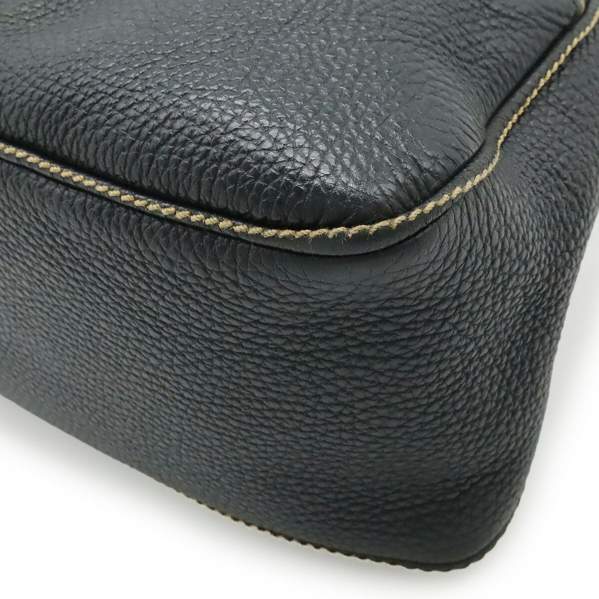 Chanel Chanel Chanel Leather Shoulder Bag Leather Shoulder Bag DUTY FREE for USA Size ONE SIZE - 3 Thumbnail