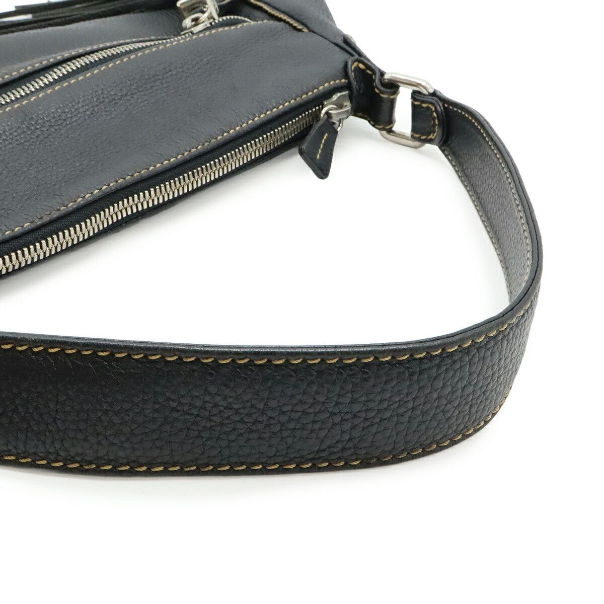 Chanel Chanel Chanel Leather Shoulder Bag Leather Shoulder Bag DUTY FREE for USA Size ONE SIZE - 4 Thumbnail