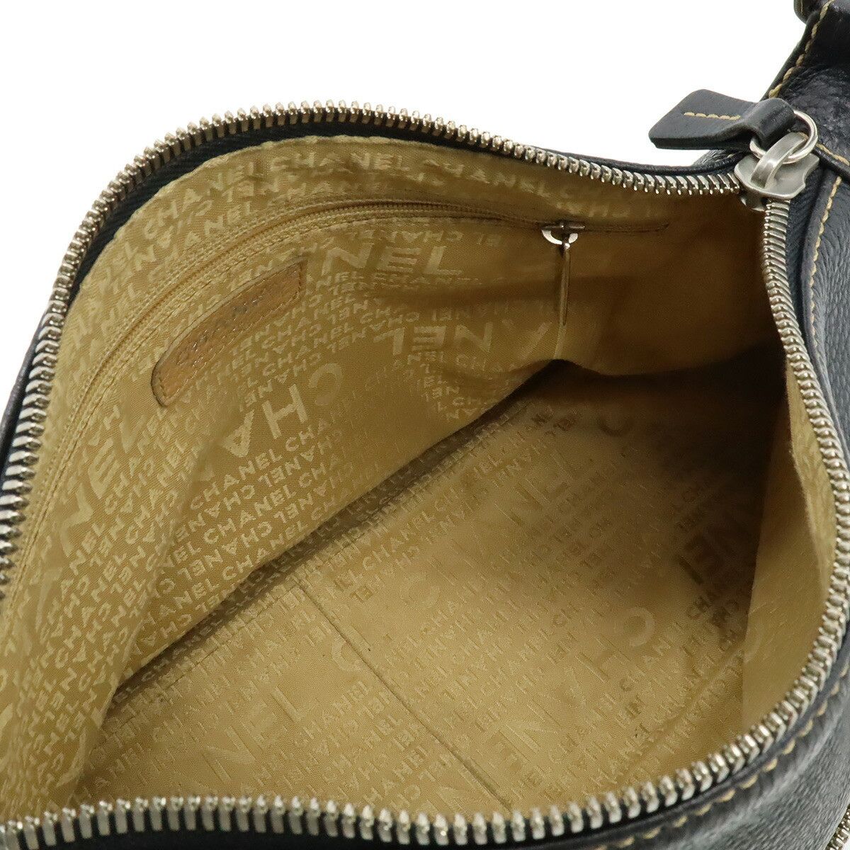 Chanel Chanel Chanel Leather Shoulder Bag Leather Shoulder Bag DUTY FREE for USA Size ONE SIZE - 5 Thumbnail