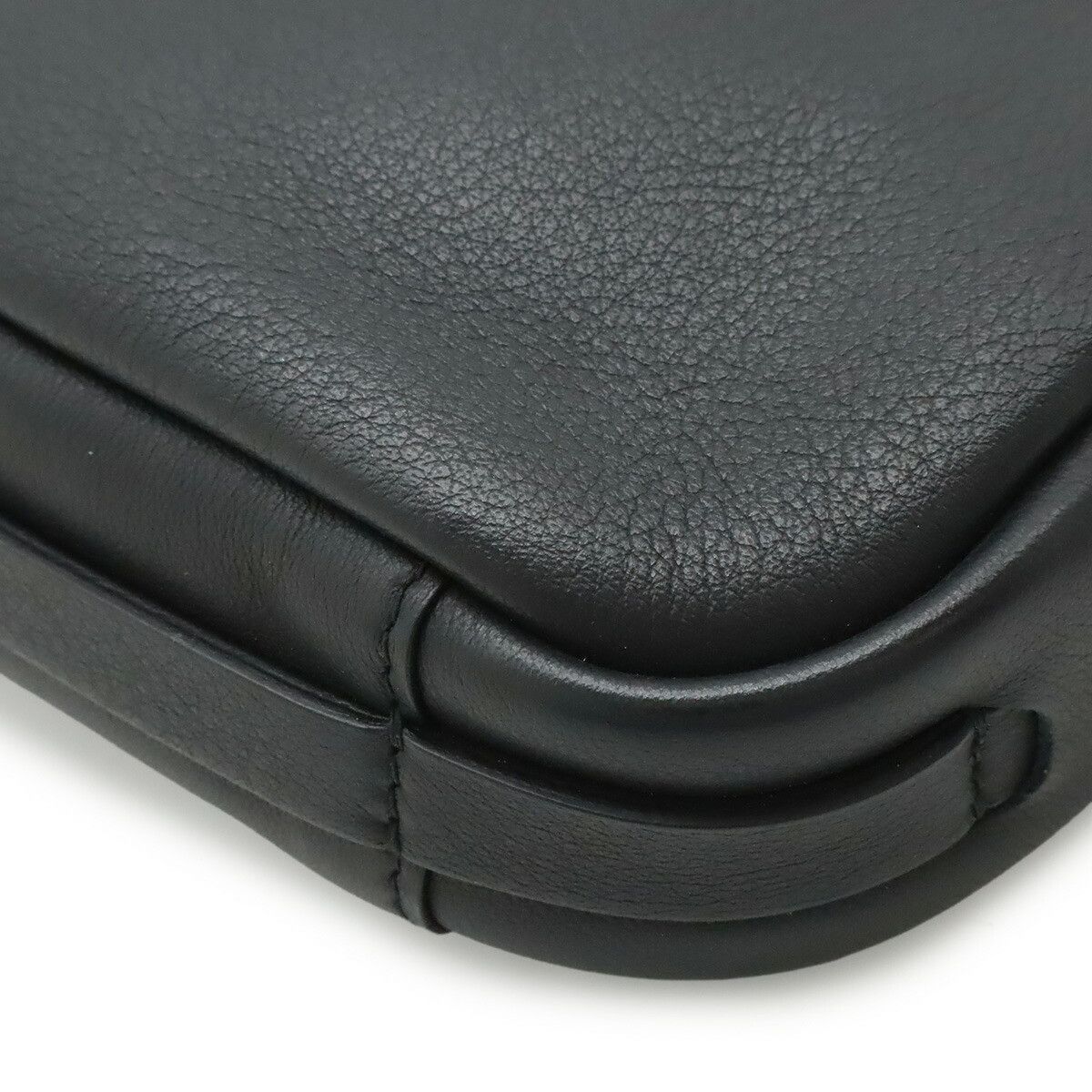 Balenciaga Balenciaga Balenciaga Everyday Leather Shoulder Bag Leather Shoulder Bag 489809 DUTY FREE for USA Size ONE SIZE - 3 Thumbnail