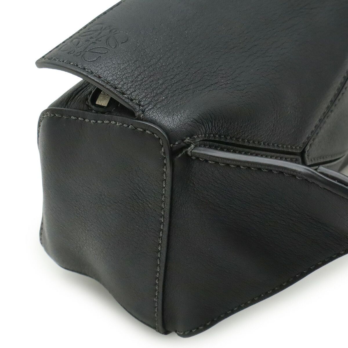 Loewe Loewe Loewe Puzzle Leather Waist Bag Leather Belt Bag B510U89X02 DUTY FREE for USA Size ONE SIZE - 4 Thumbnail
